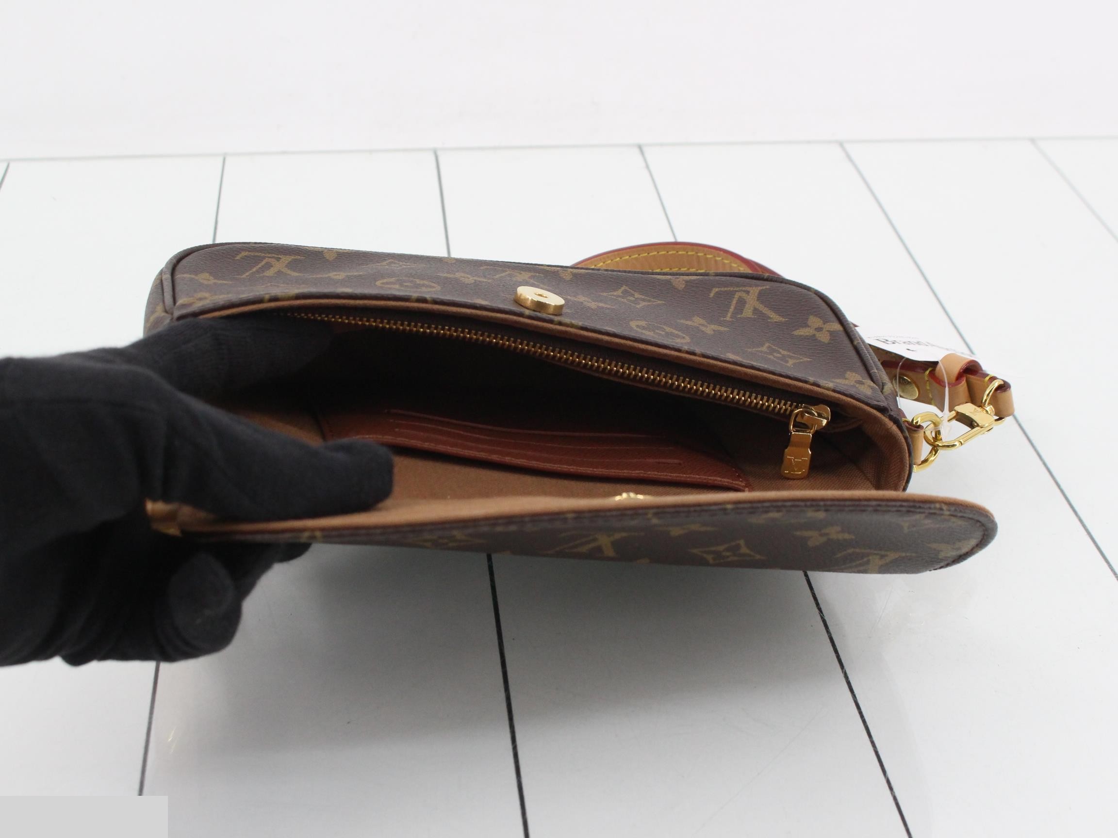 Monogram Wallet on Chain Ivy 2-Way Shoulder Bag — view 4