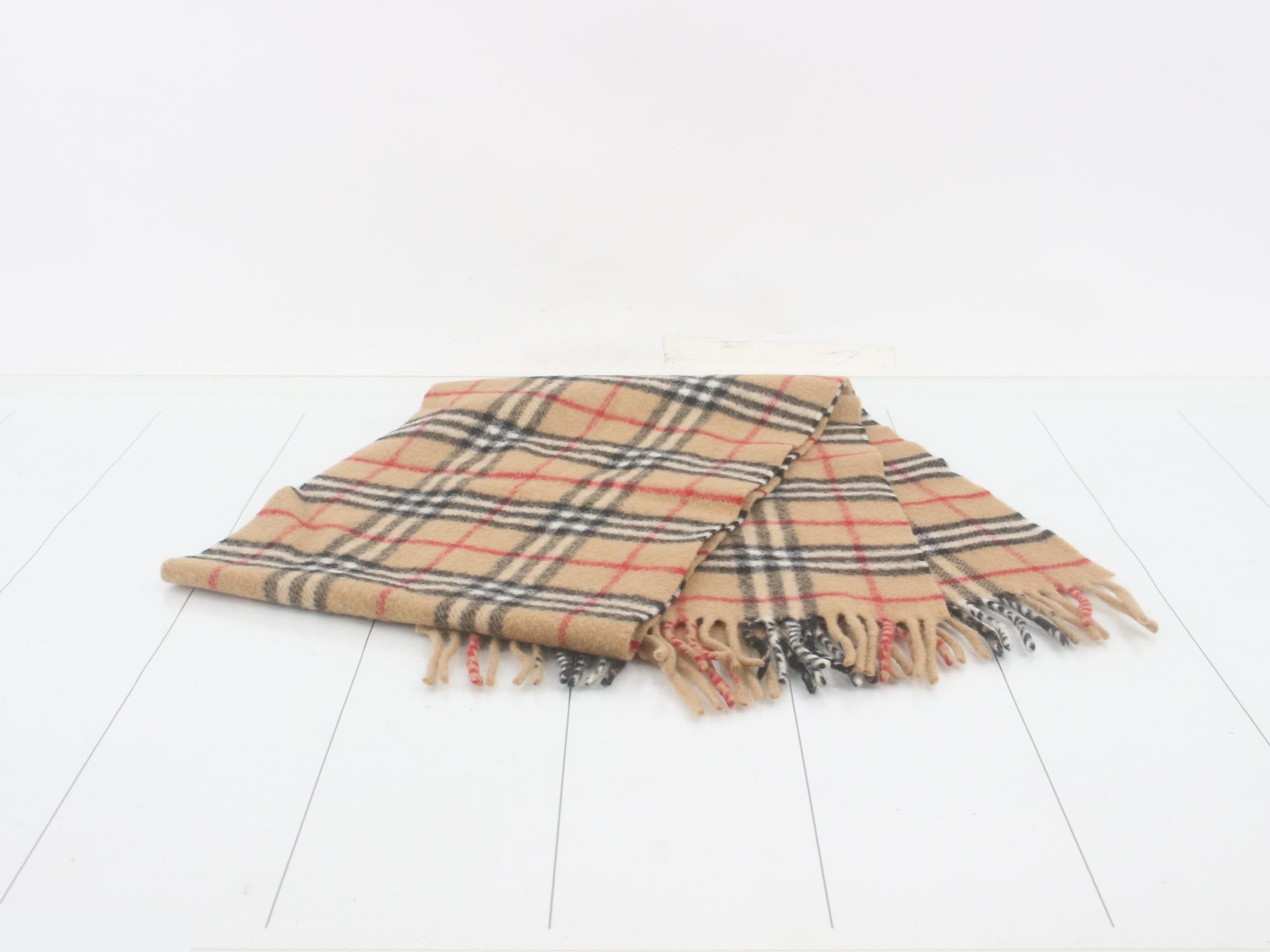Other lines: Small items, accessories, and scarves — view 3