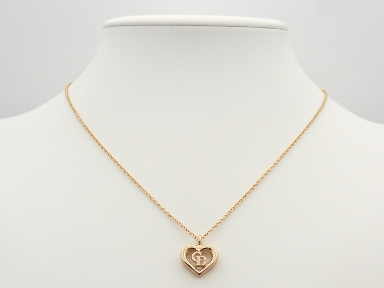necklace — view 3