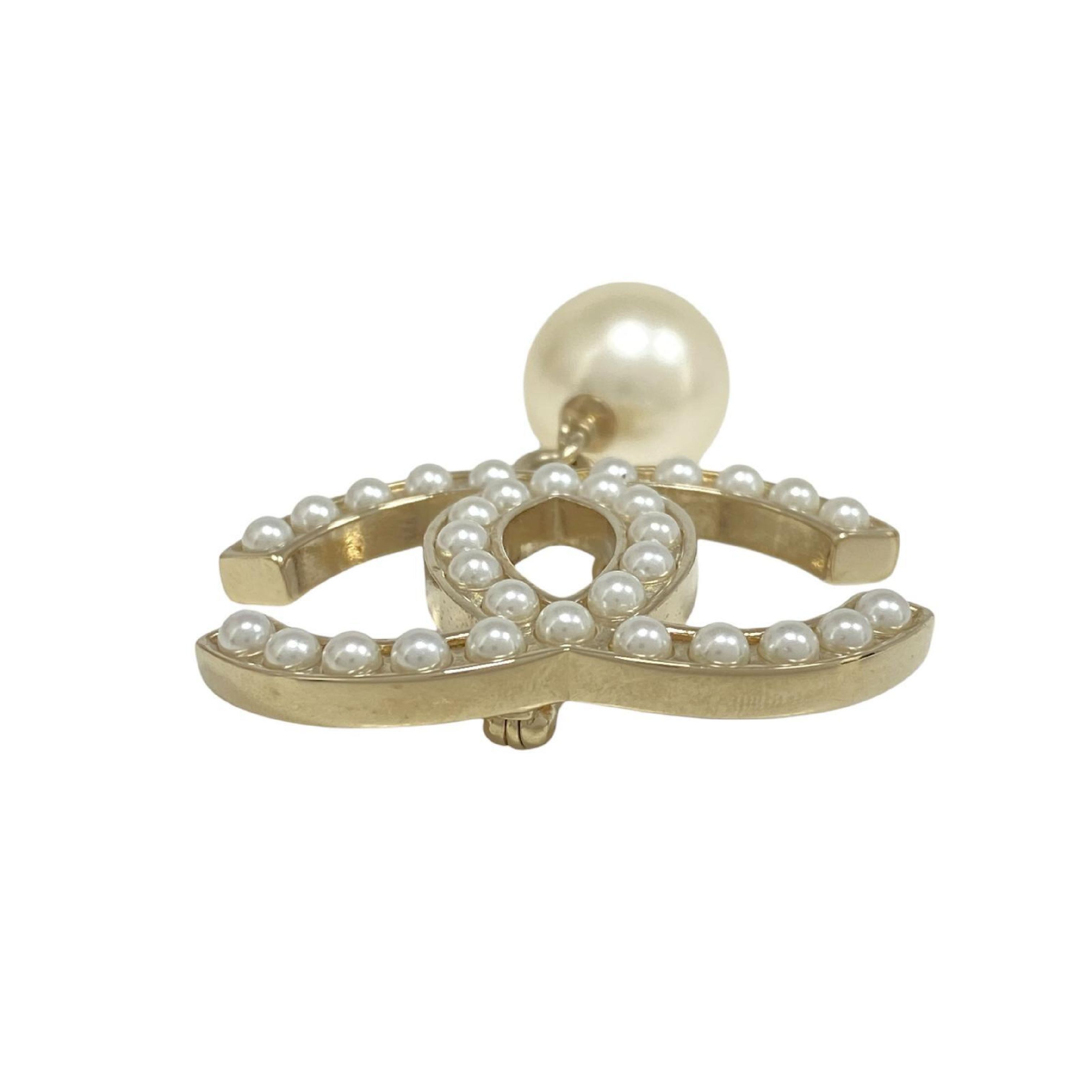 【*Shipped from: Hong Kong*】CHANEL ( ) Gold-colored Metal/Faux Pearl Coco Mark A13V Brooch — view 5