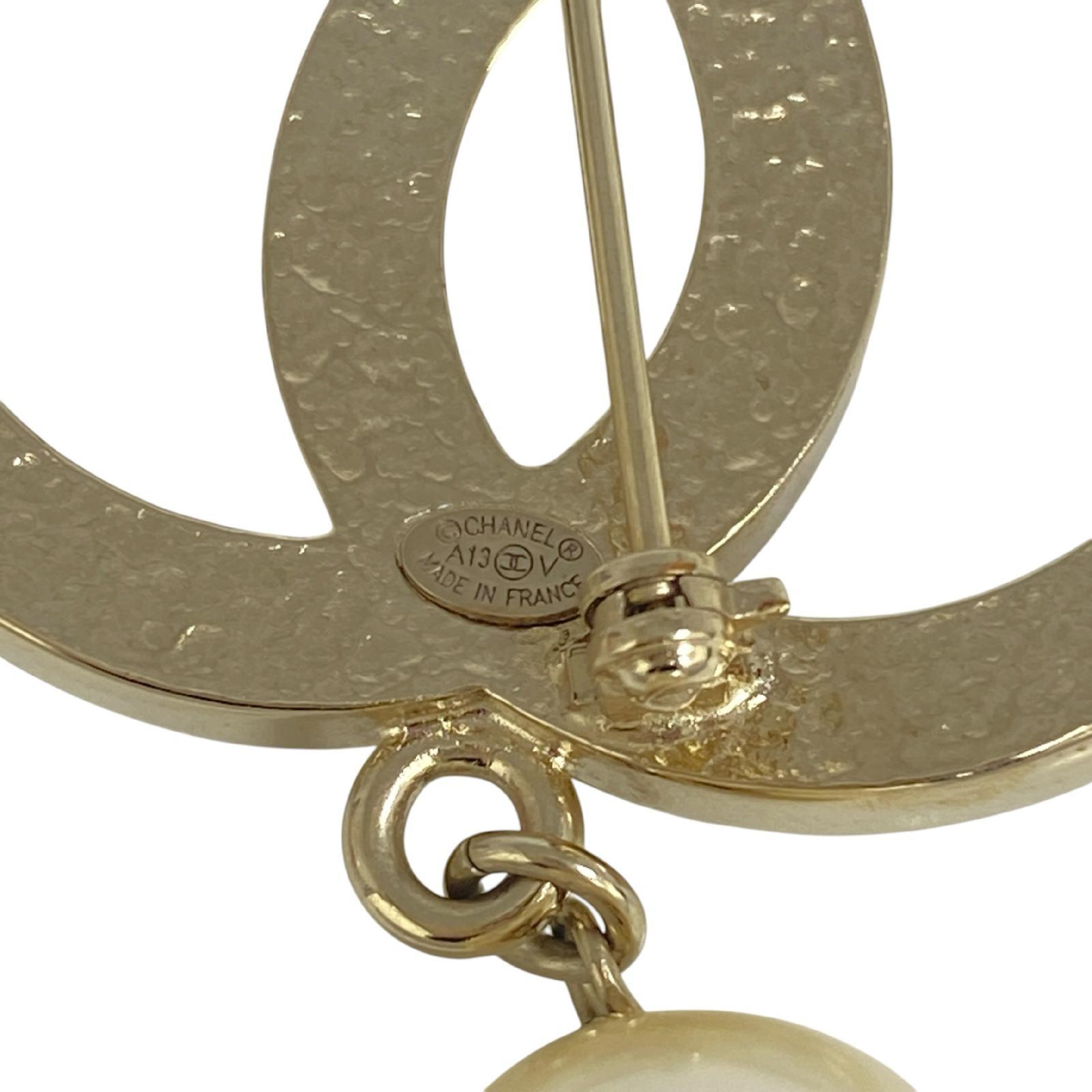 【*Shipped from: Hong Kong*】CHANEL ( ) Gold-colored Metal/Faux Pearl Coco Mark A13V Brooch — view 7