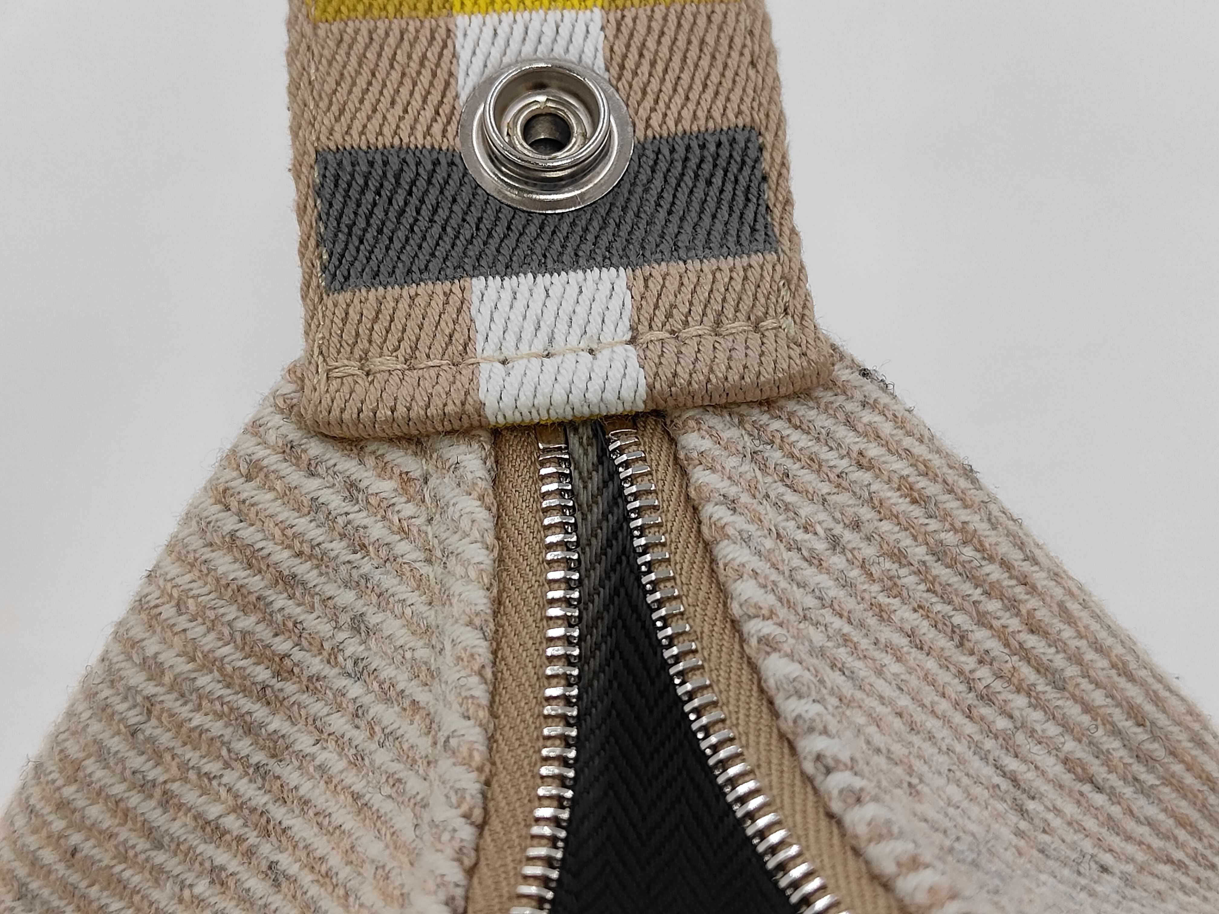 Brid A Black Eau Carre PM Wool Vanity Bag — view 11