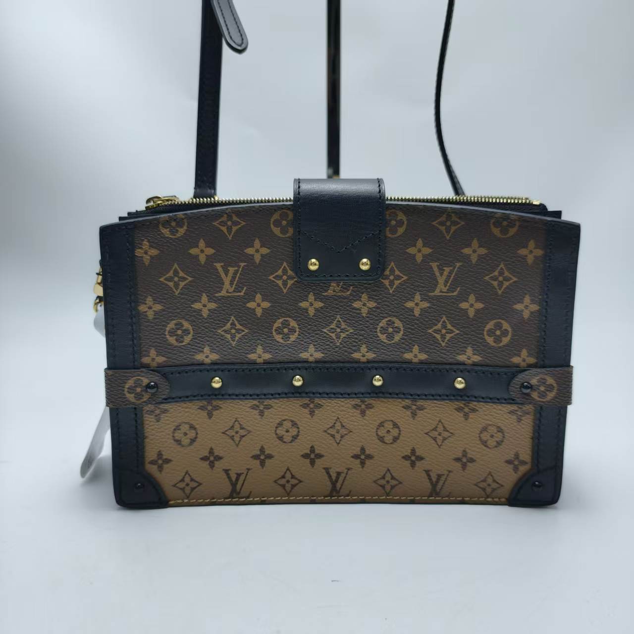 【*Shipped from: China*】LOUIS VUITTON PU Shoulder Bag — view 2