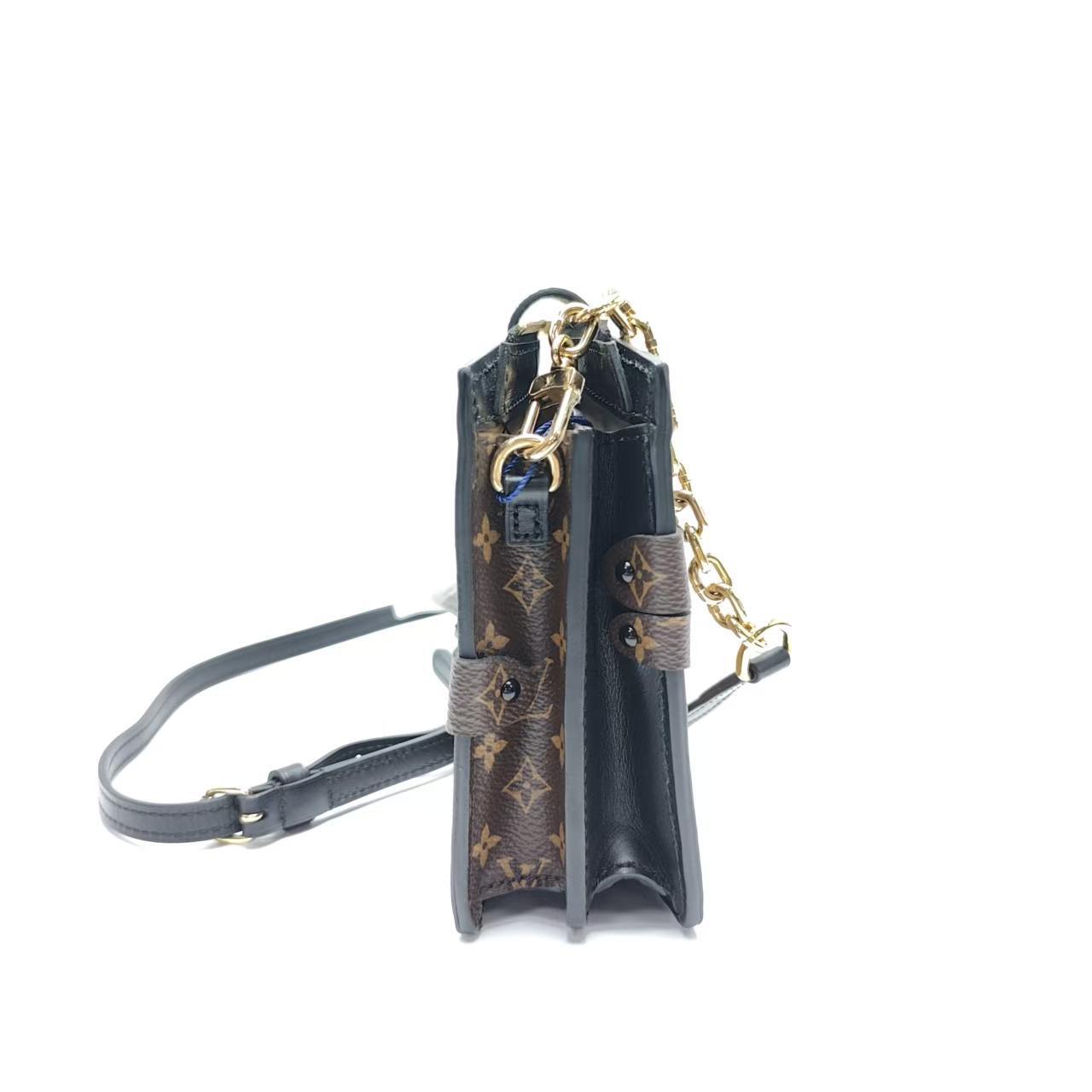 【*Shipped from: China*】LOUIS VUITTON PU Shoulder Bag — view 3