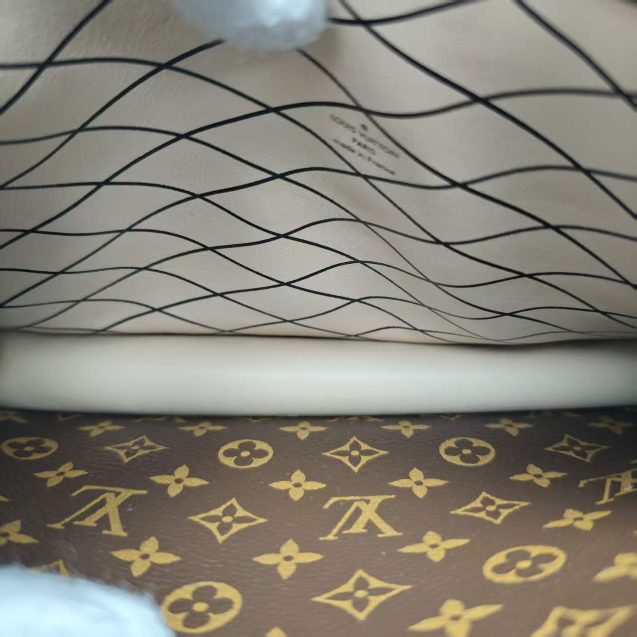 【*Shipped from: China*】LOUIS VUITTON PU Shoulder Bag — view 7