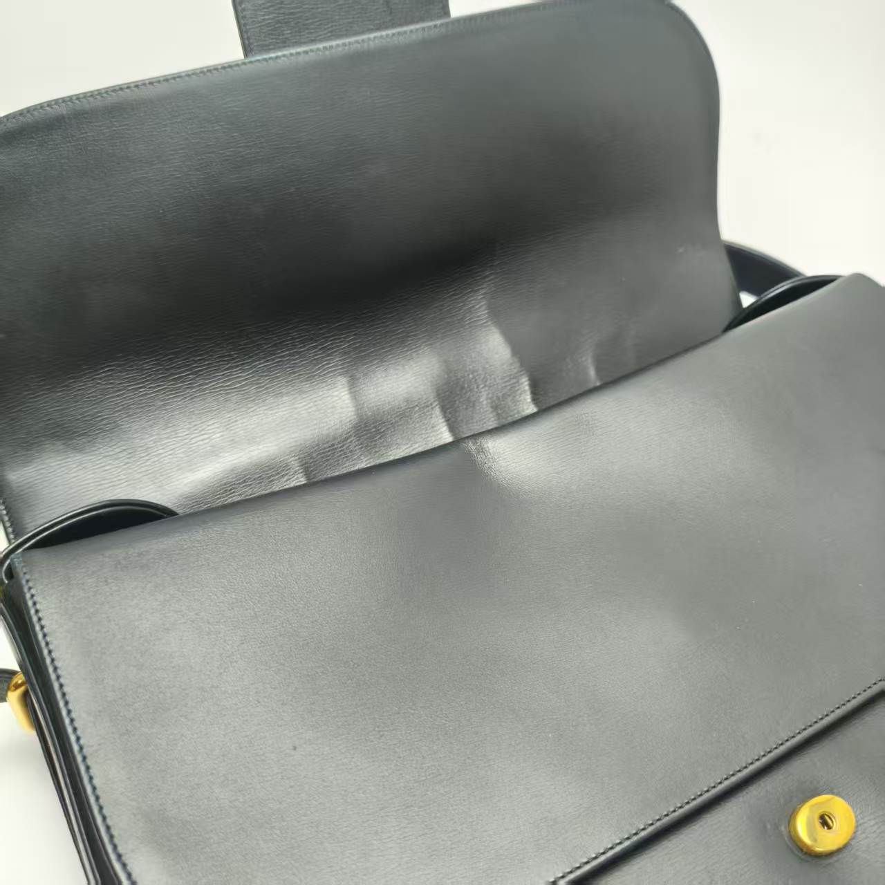 【*Shipped from: China*】Cartier Leather Shoulder Bag — view 9