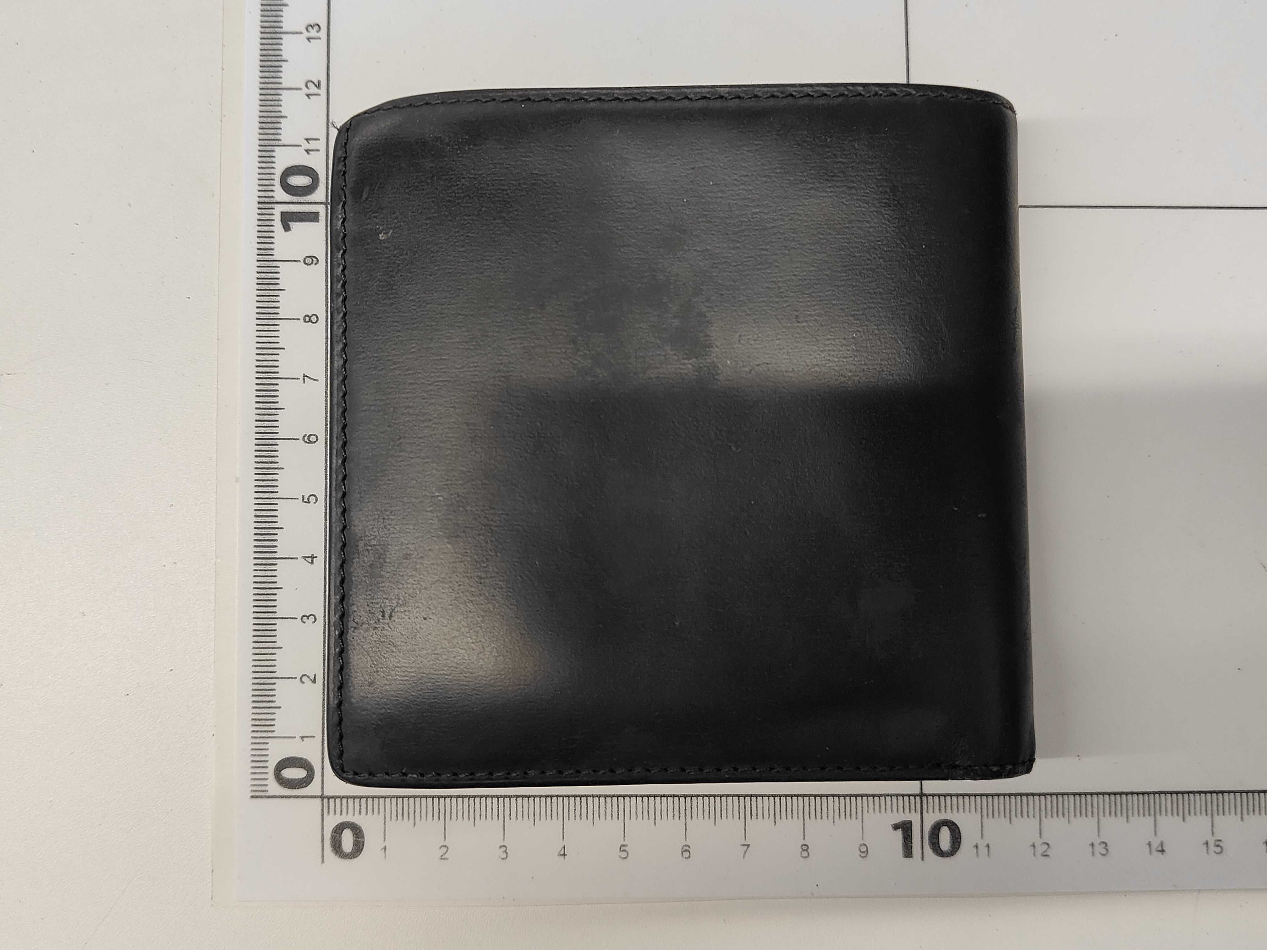 wallet — view 2