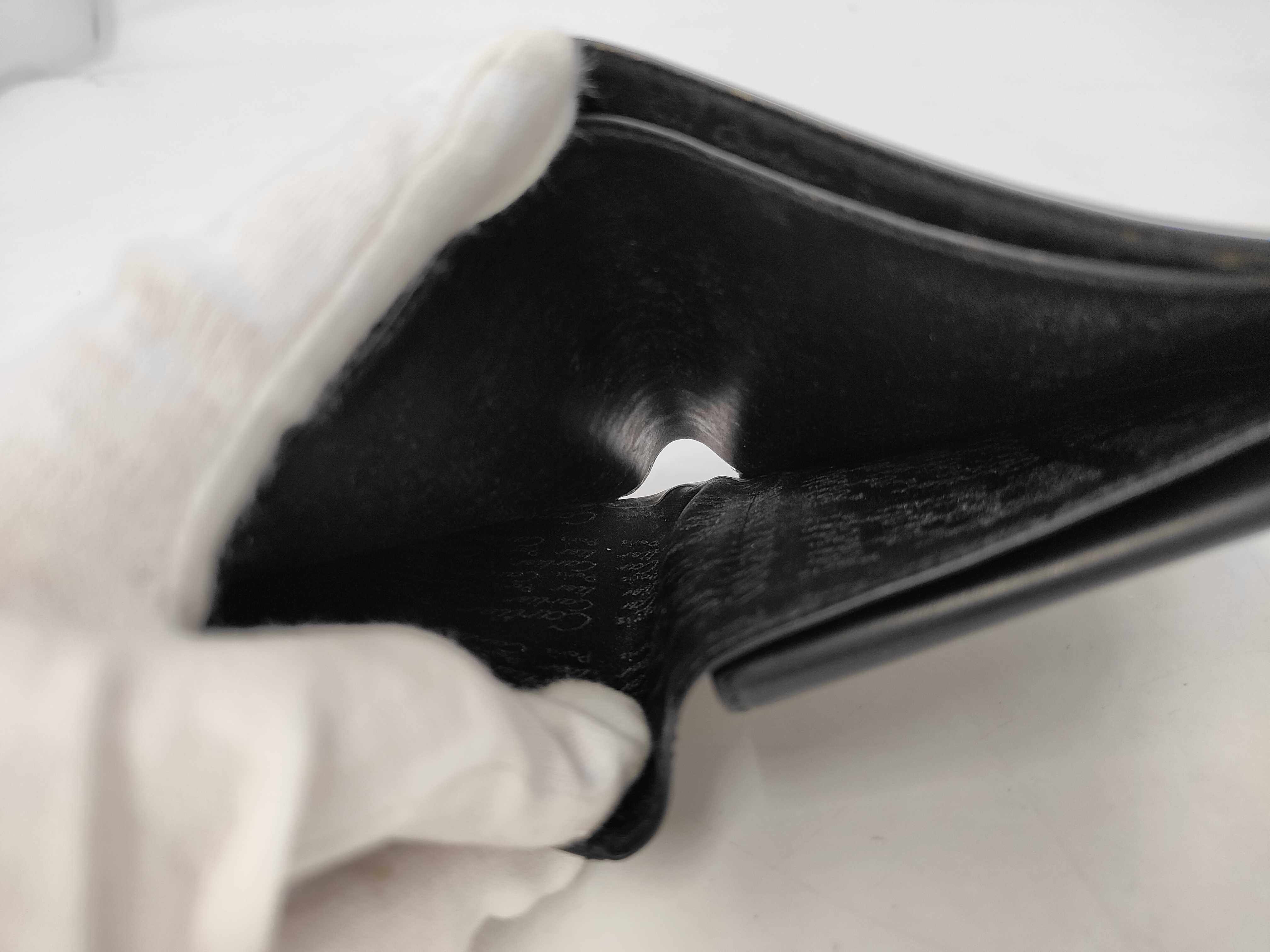 wallet — view 6