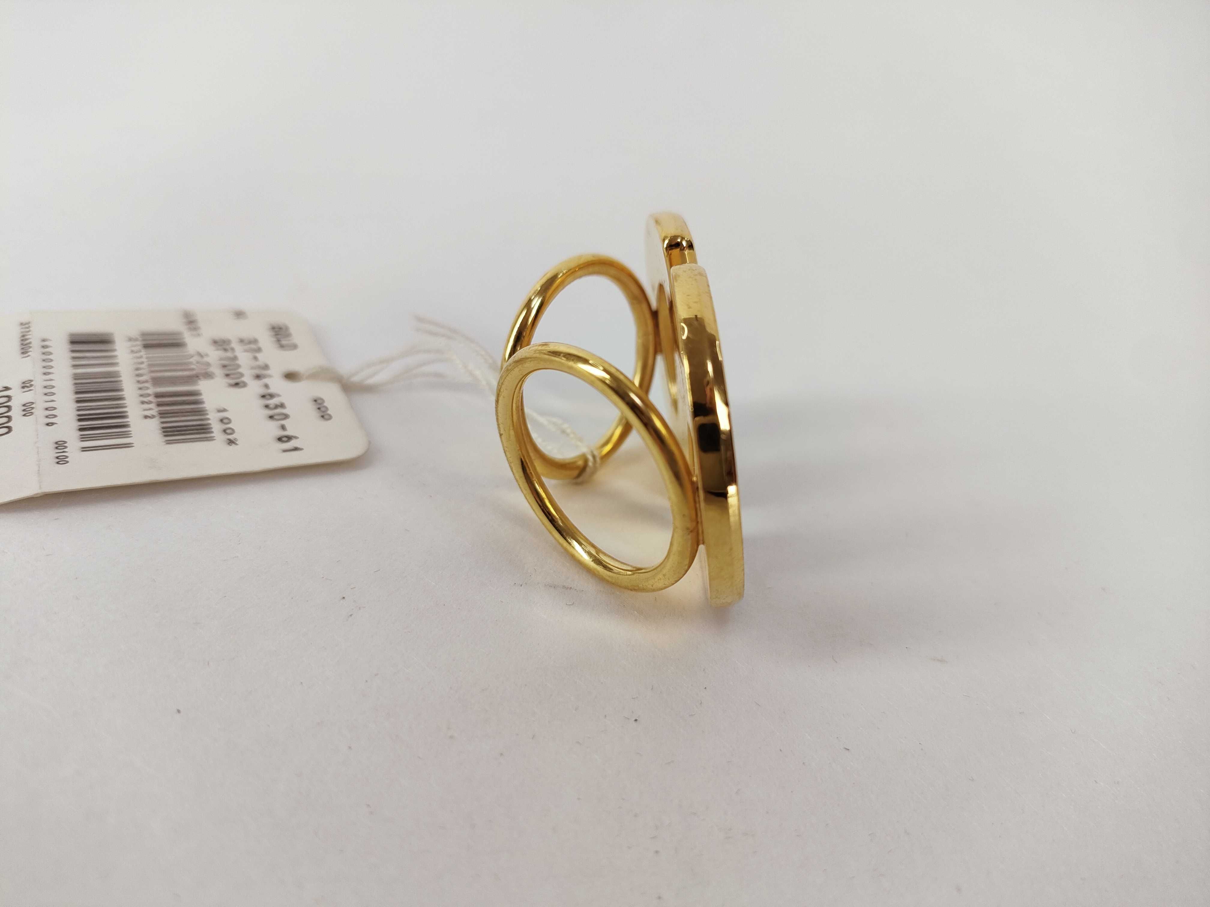 scarf ring and other accessories — view 4