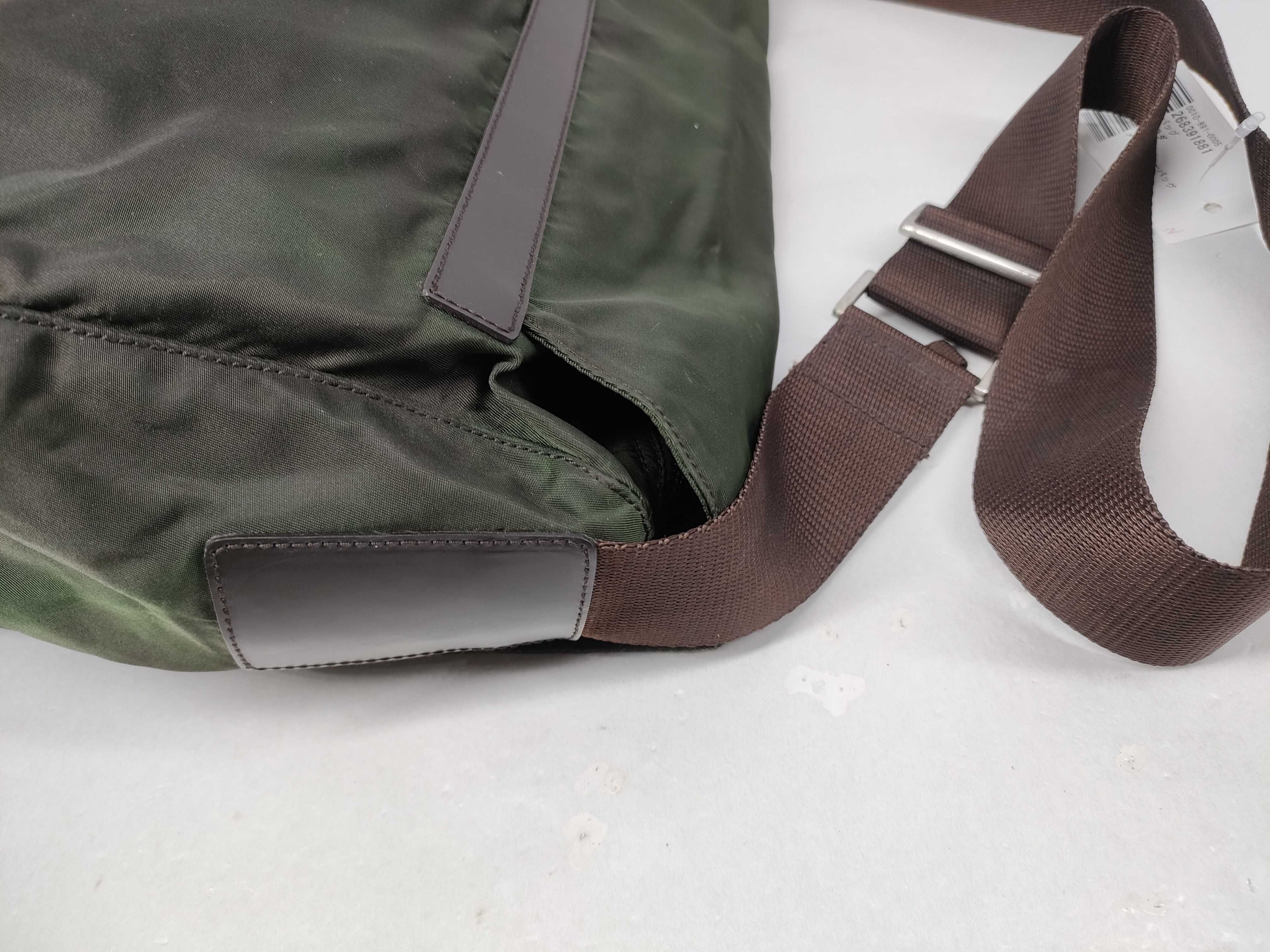 Nylon Messenger Bag Shoulder Bag — view 5