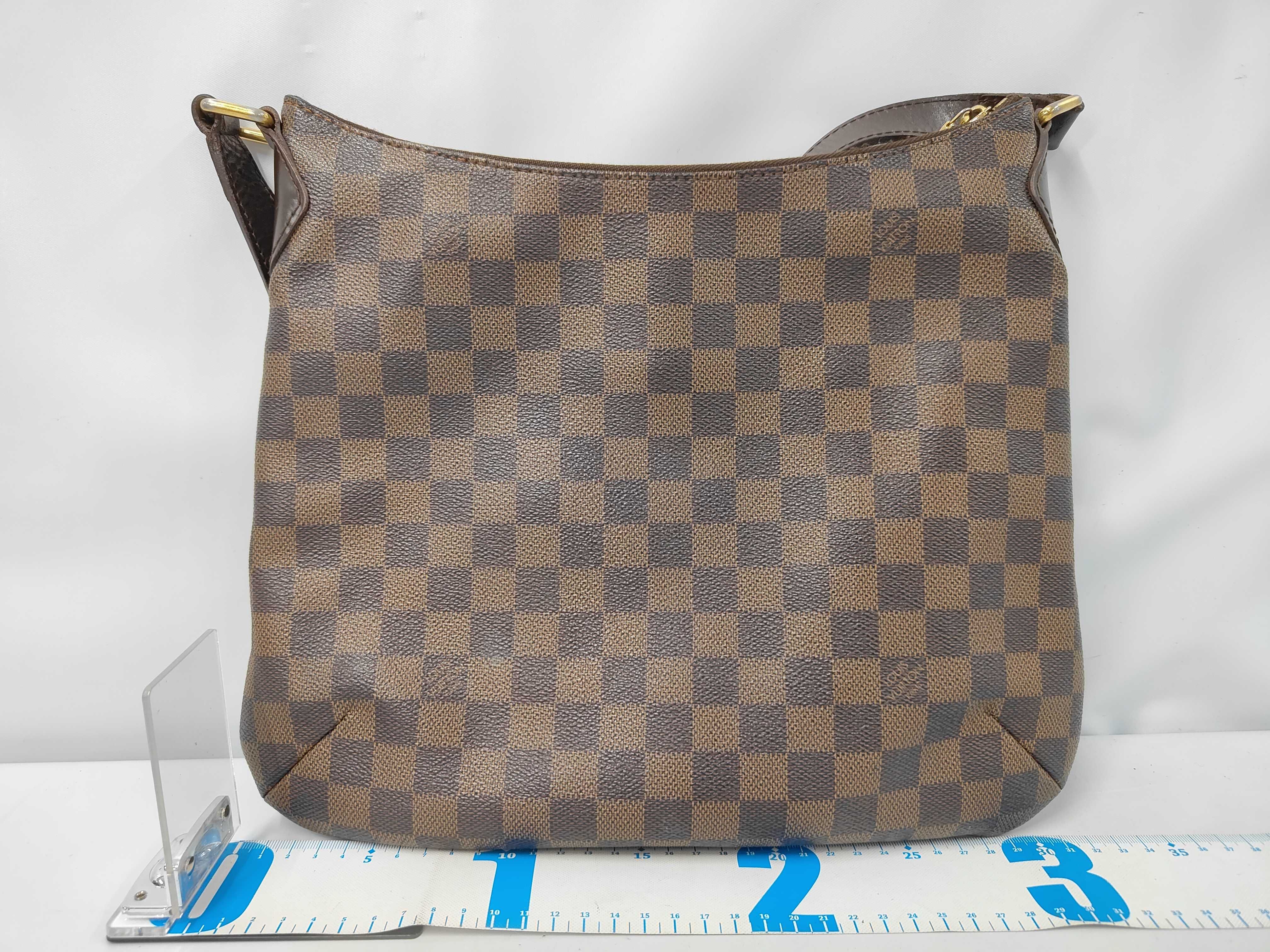 Damier Bloomsbury PM Shoulder Bag — view 2