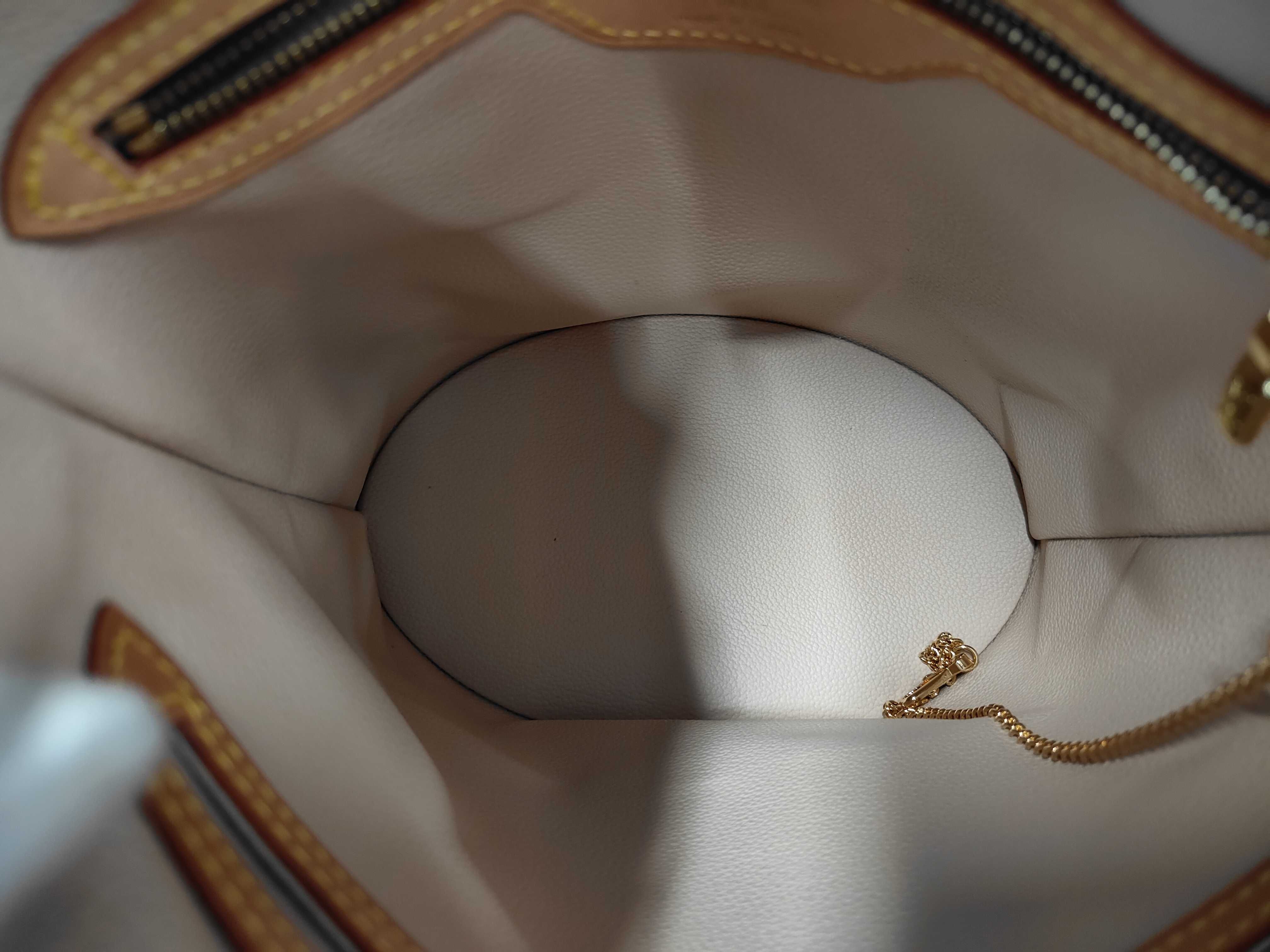 Monogram Bucket PM FL0043 Handbag — view 8