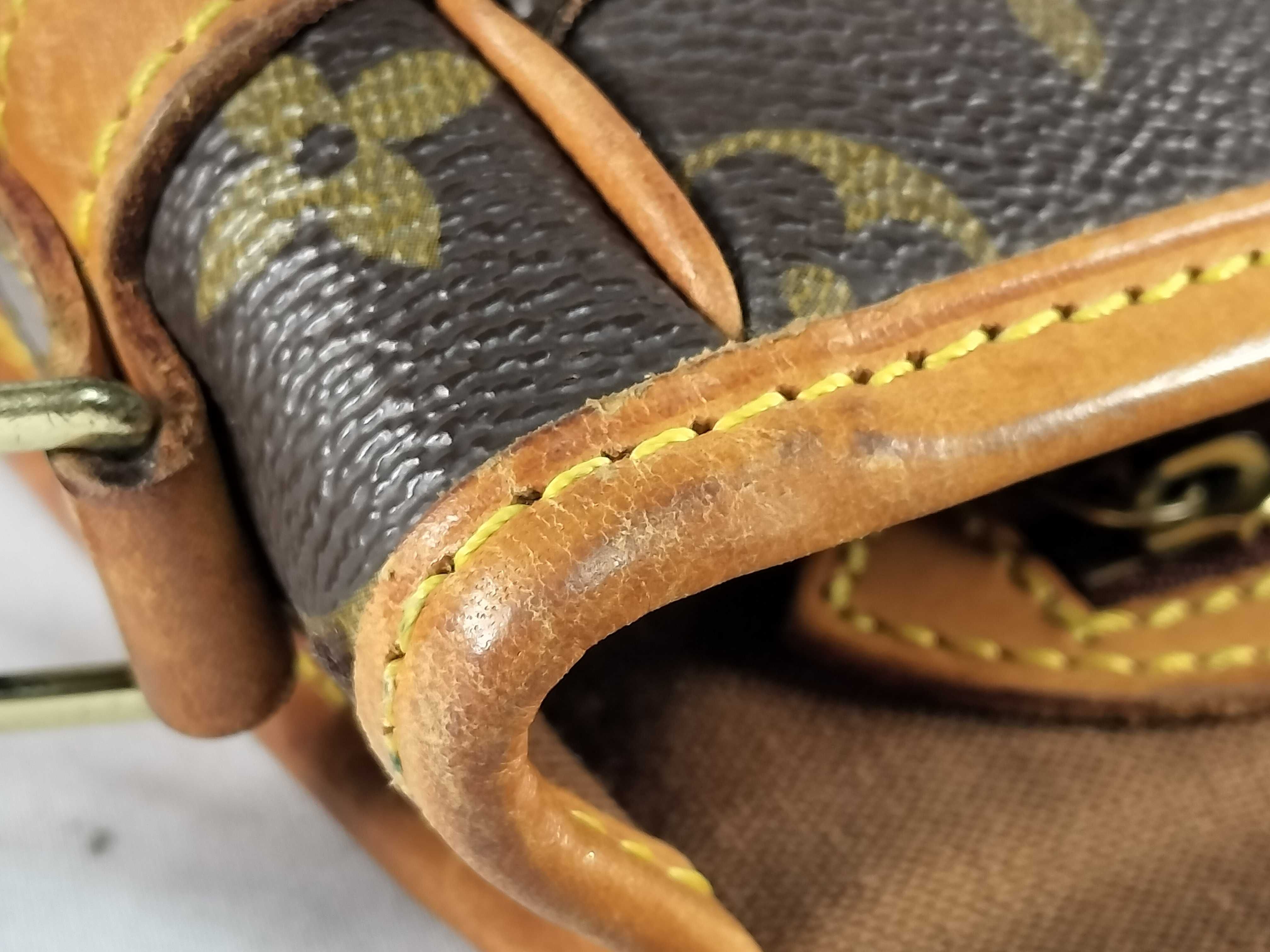 Monogram Sologne M42250 Brown Shoulder Bag (Serial Number Unknown) — view 15