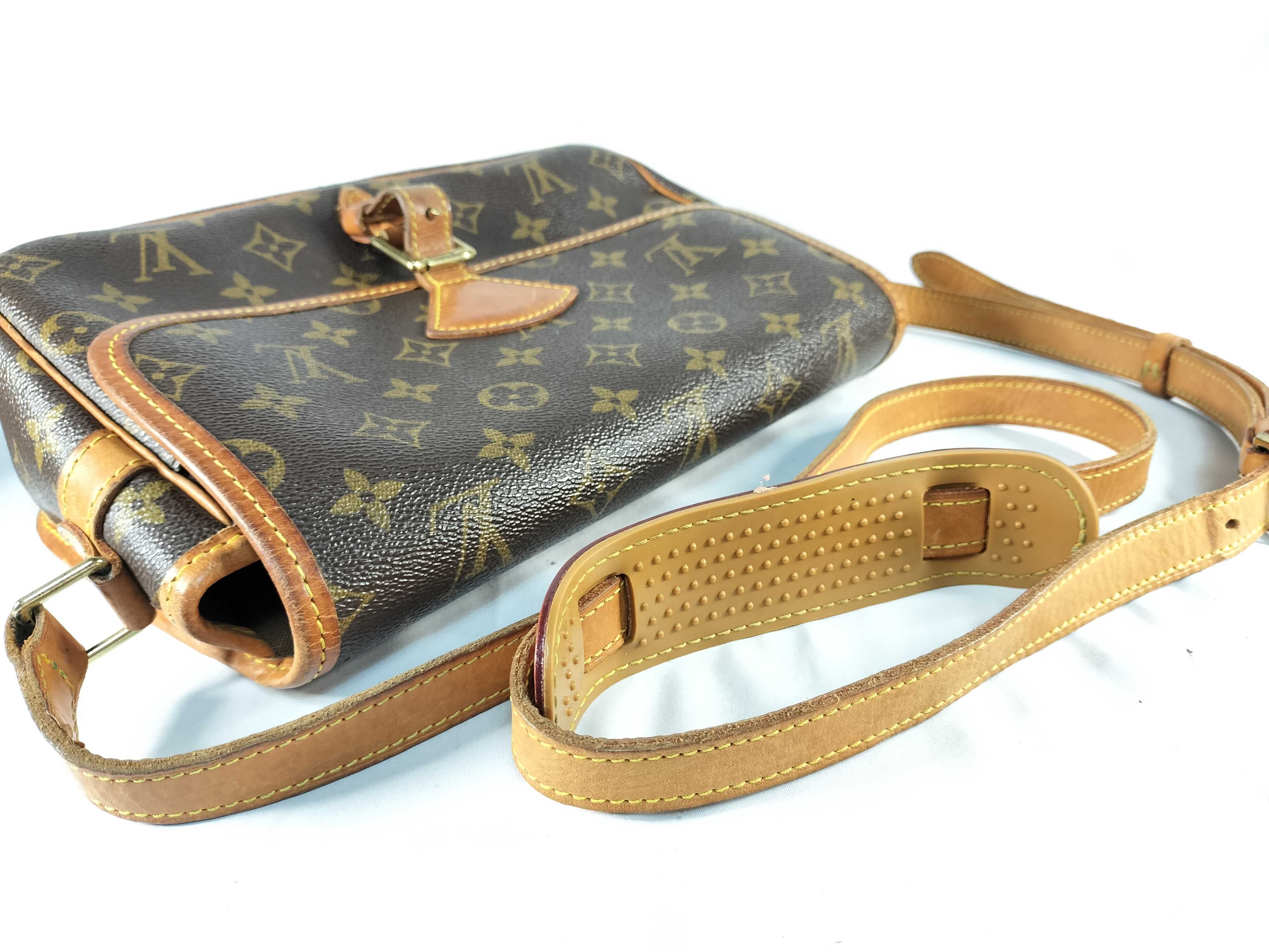 Monogram Sologne M42250 Brown Shoulder Bag (Serial Number Unknown) — view 3