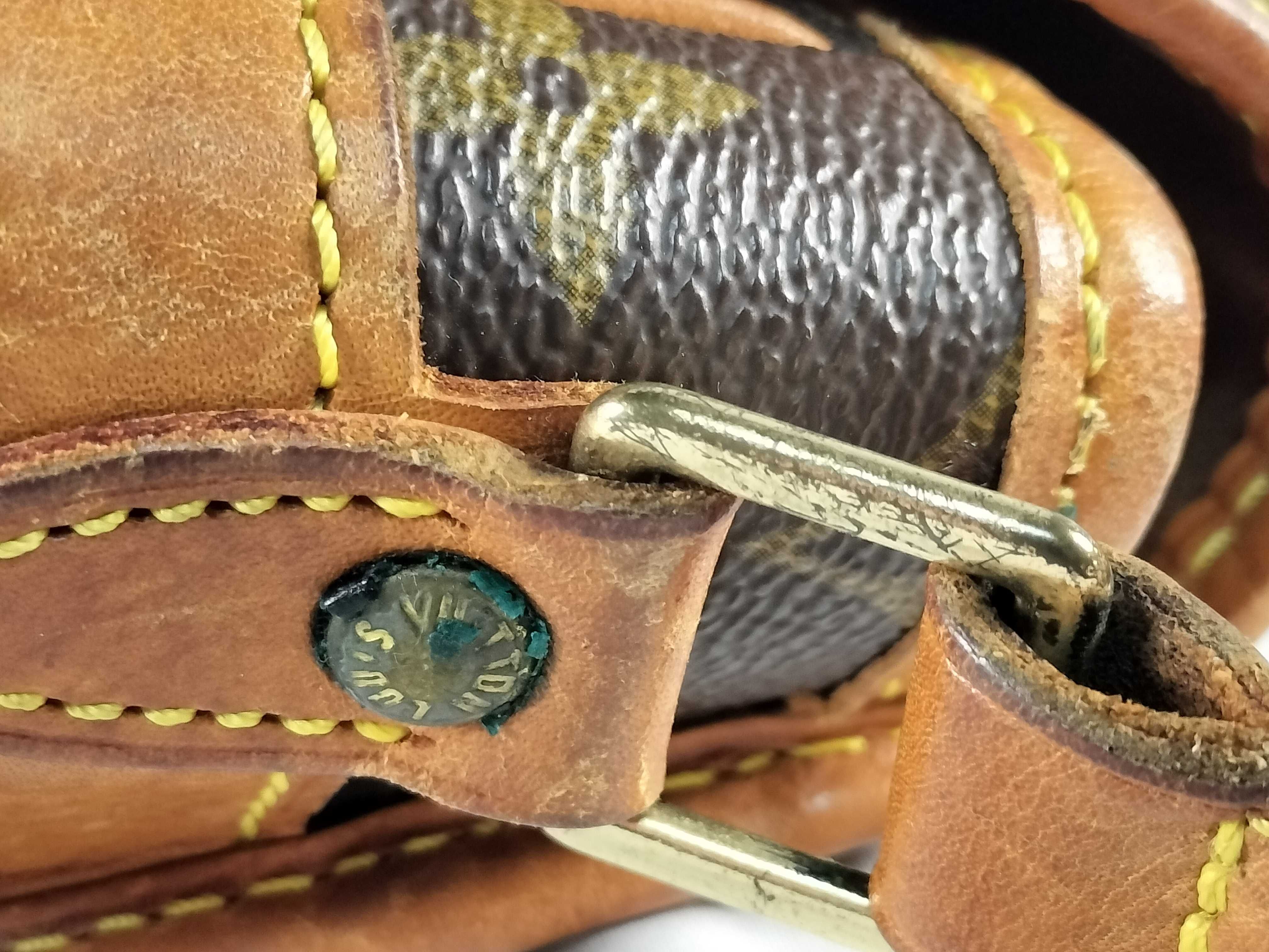 Monogram Sologne M42250 Brown Shoulder Bag (Serial Number Unknown) — view 5