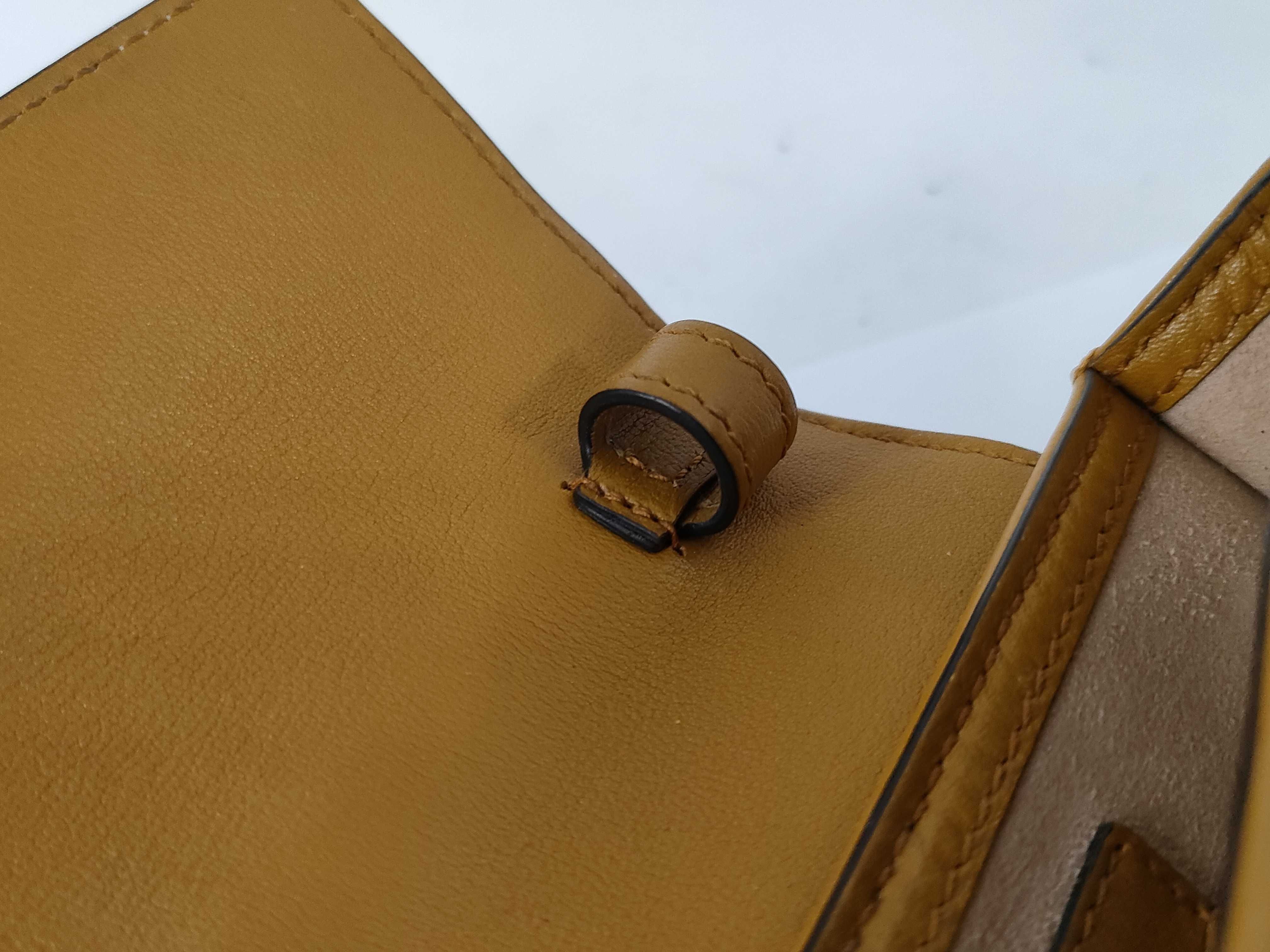 GG Padlock Box Bag Handbag — view 11