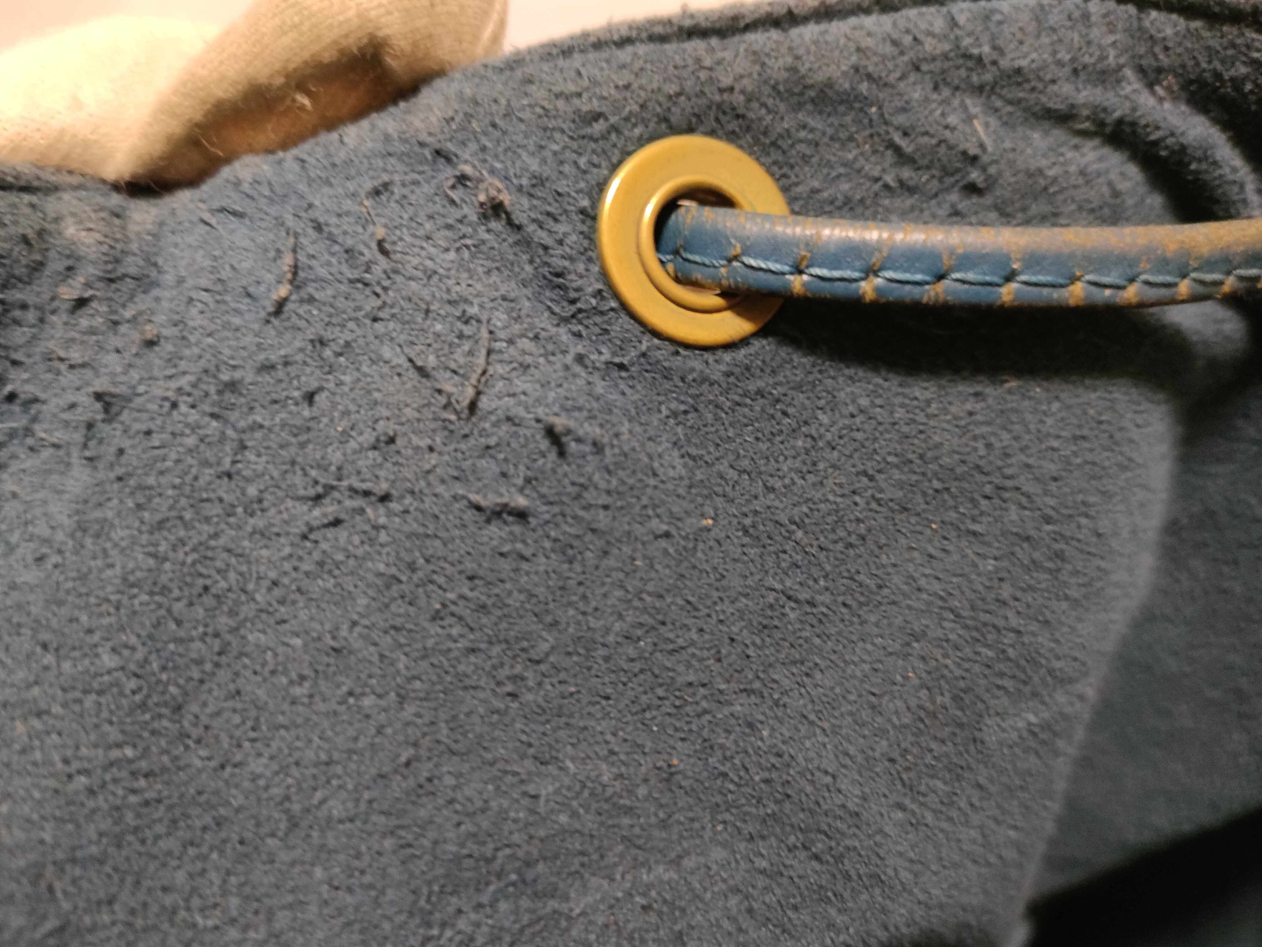 Epi Noe Blue Shoulder Bag — view 9