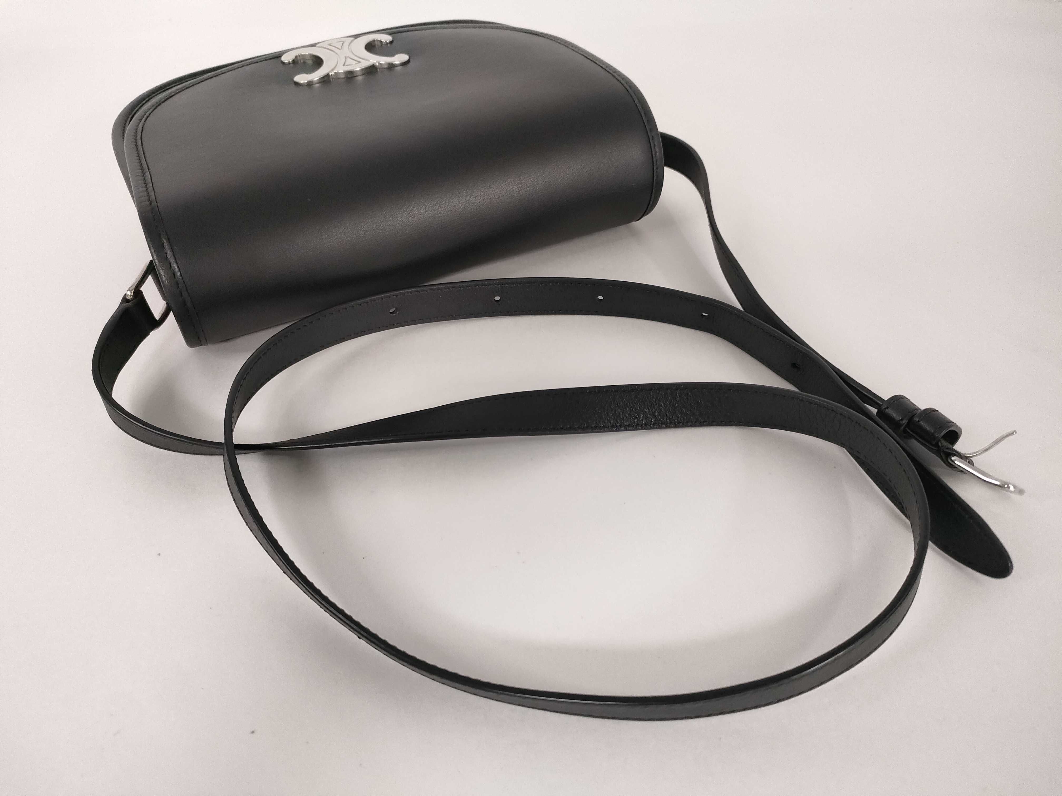 Medium Besace Triomphe Shoulder Bag — view 3