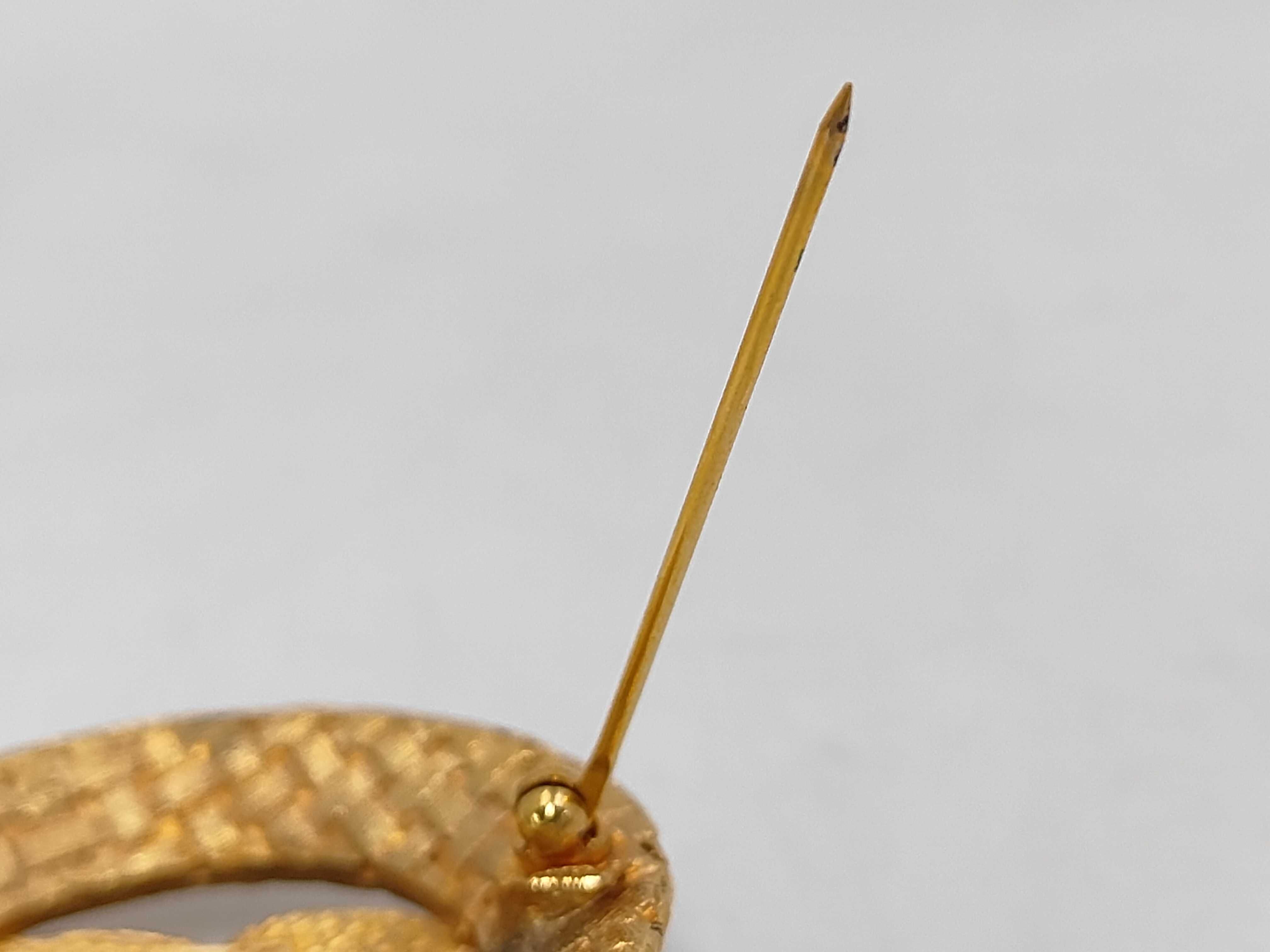 GP Brooch — view 3