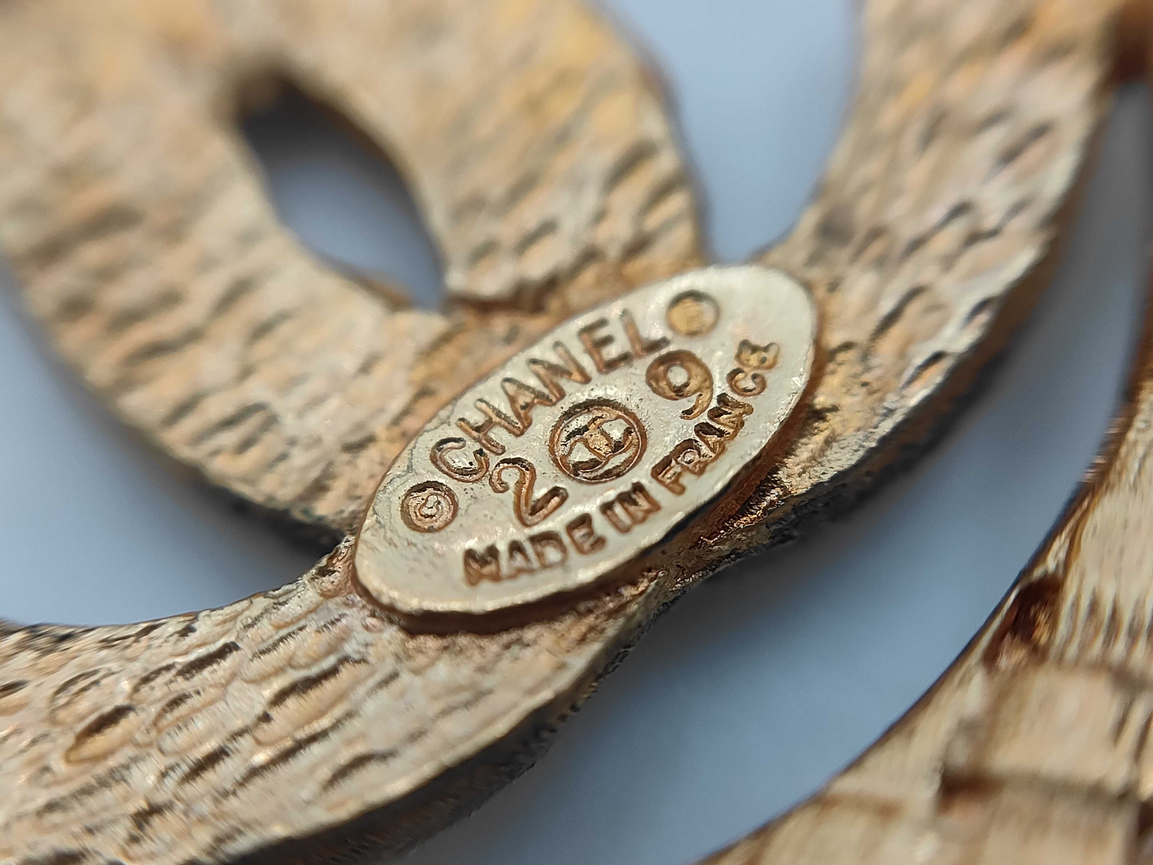 GP Brooch — view 4