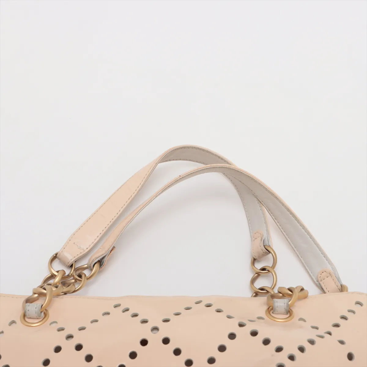 Cocomark Patent Leather Chain Shoulder Bag Beige Gold Hardware 8879726 No. 8 — view 6