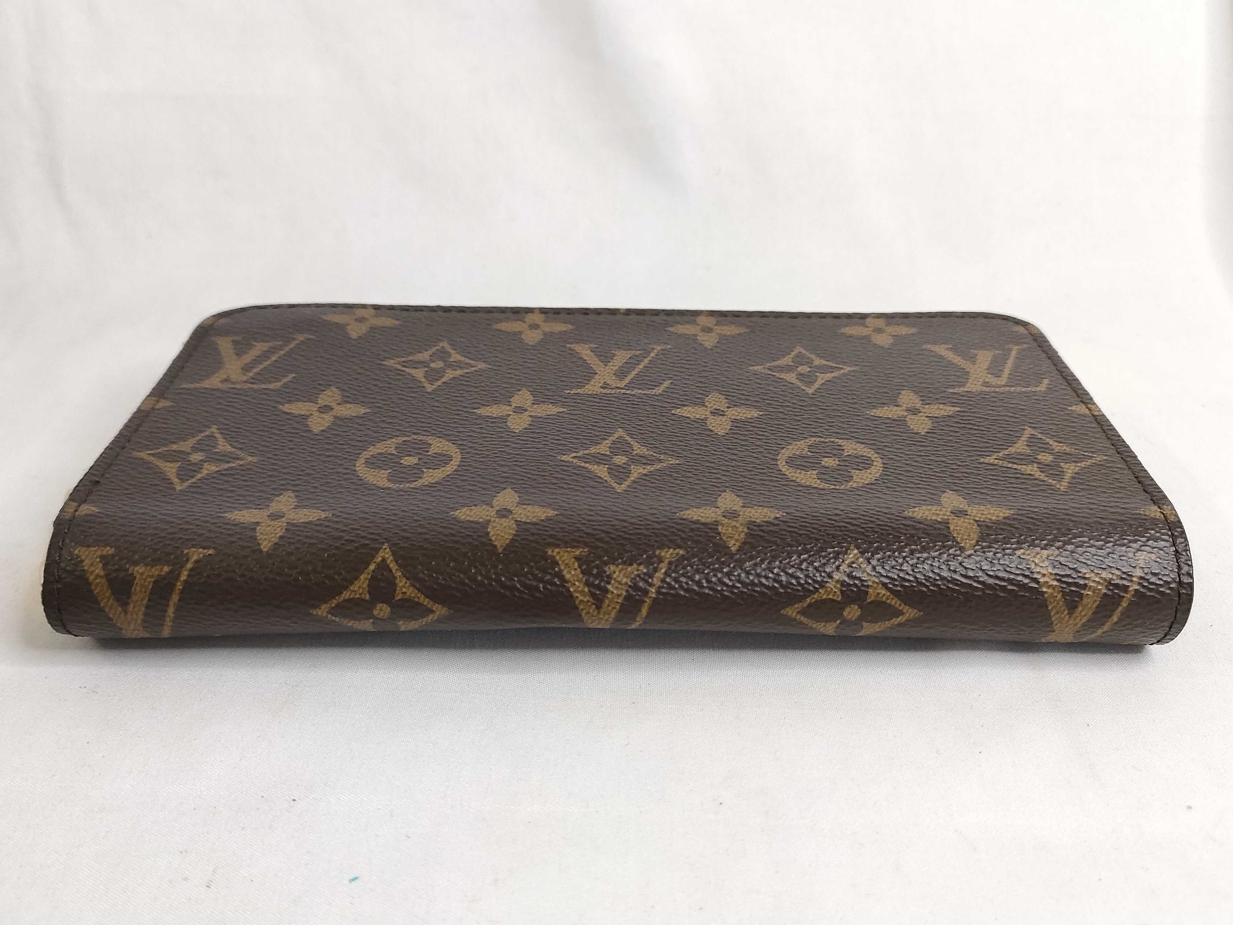 Monogram Louis Vuitton Monogram Zippy Wallet Long Wallet Gold Hardware M42616 RFID Wallet — view 4