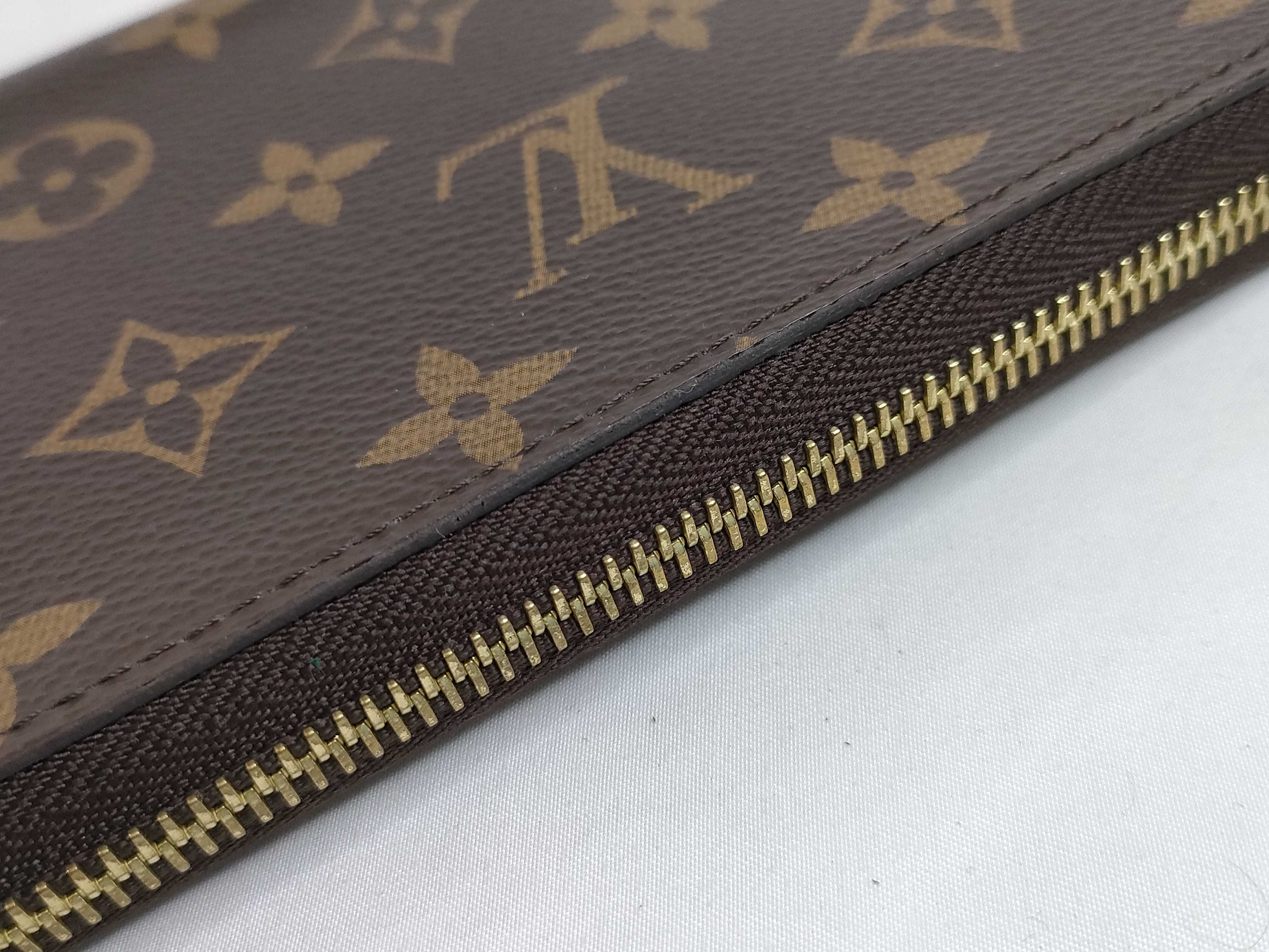 Monogram Louis Vuitton Monogram Zippy Wallet Long Wallet Gold Hardware M42616 RFID Wallet — view 8