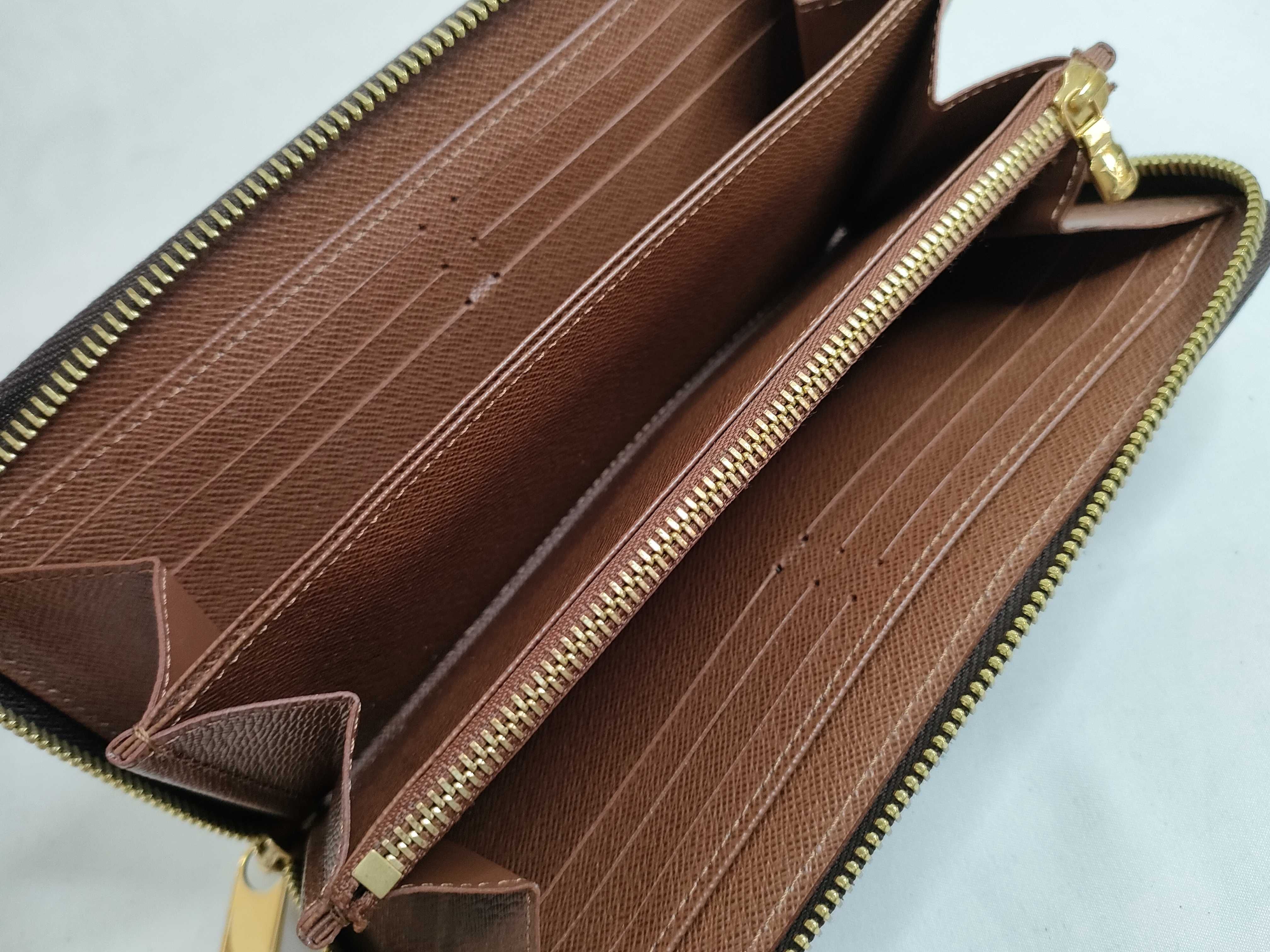 Monogram Louis Vuitton Monogram Zippy Wallet Long Wallet Gold Hardware M42616 RFID Wallet — view 9