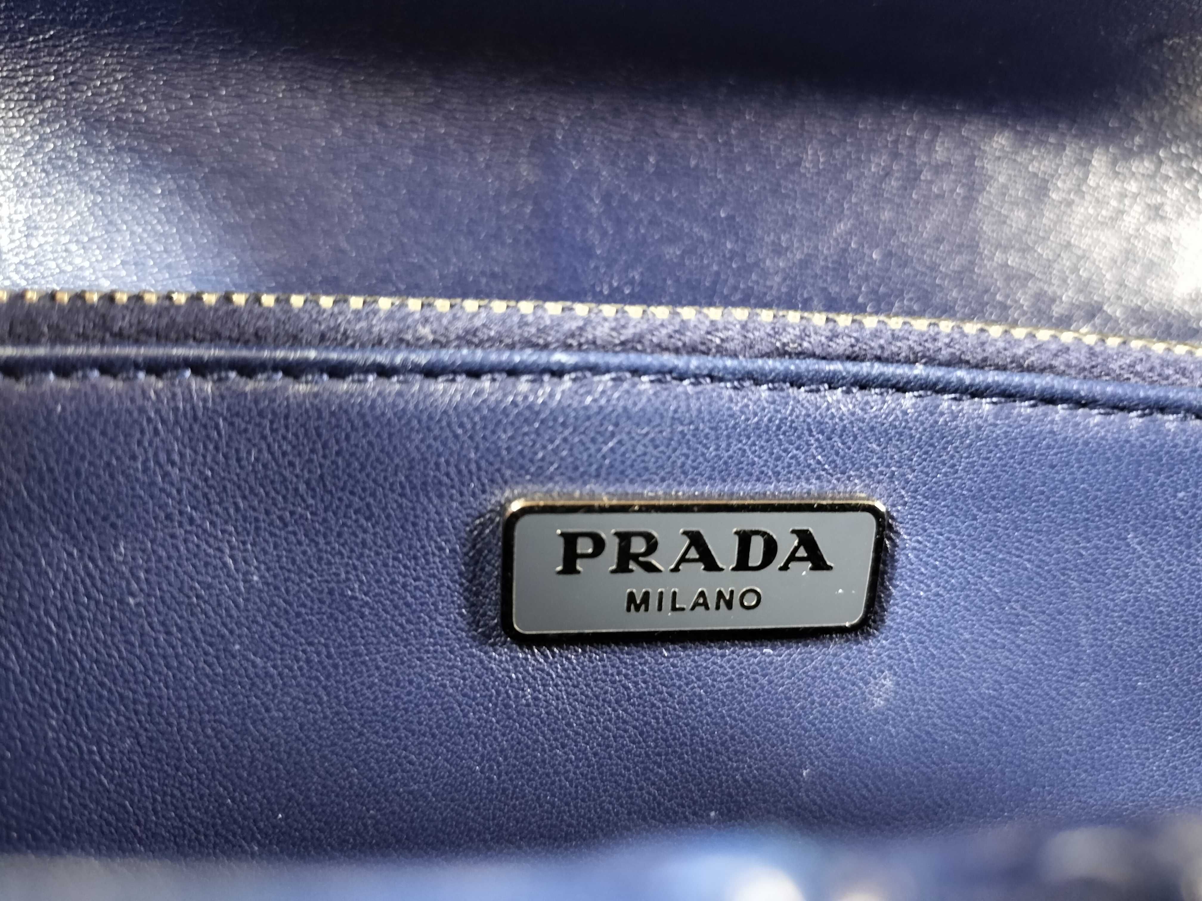 Navy Shoulder Bag Nappa Gaufre Shoulder Bag — view 13