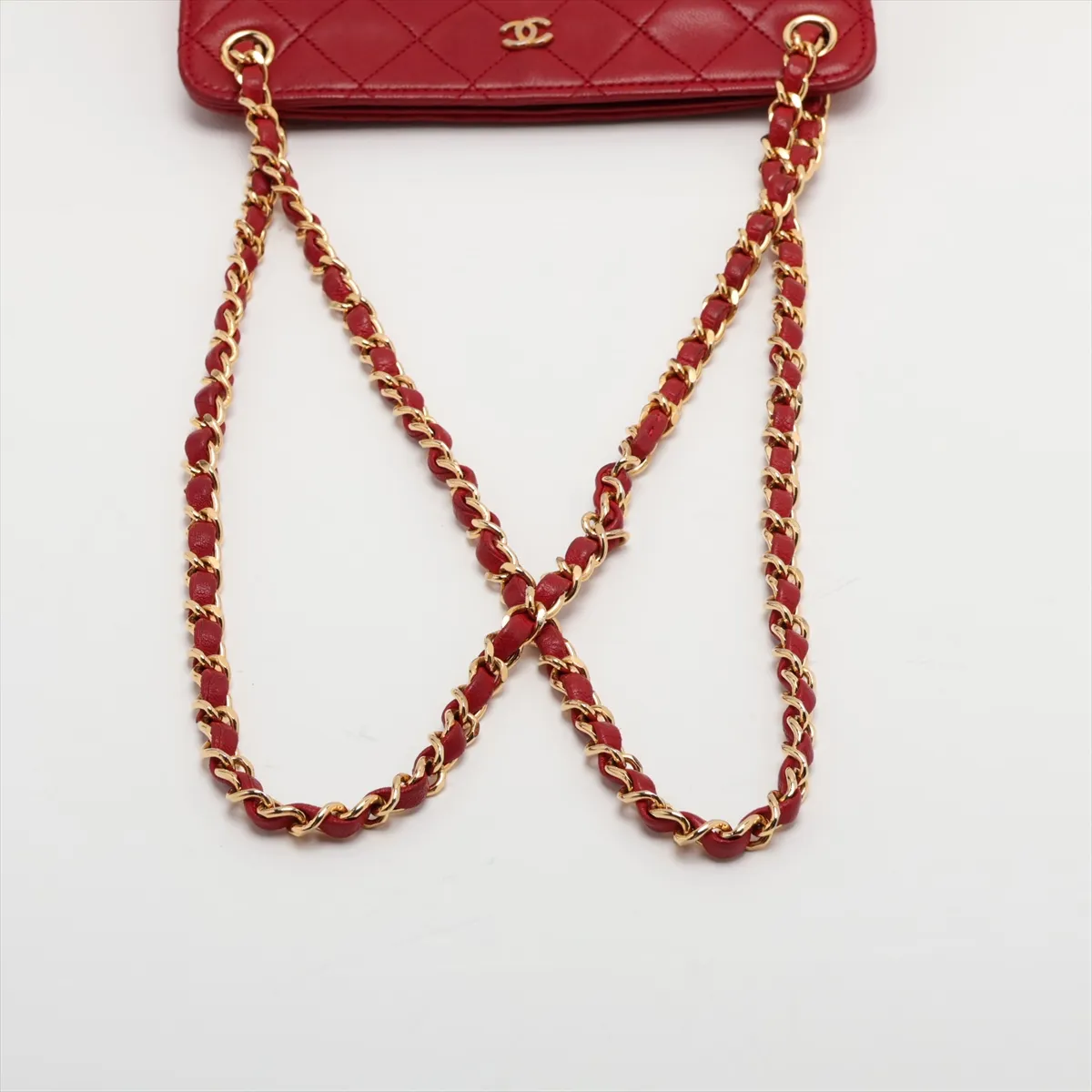 Matelassé Lambskin Chain Shoulder Bag, Push Lock, Red with Gold Hardware, 0188696 (Serial Number in the 0s) — view 5