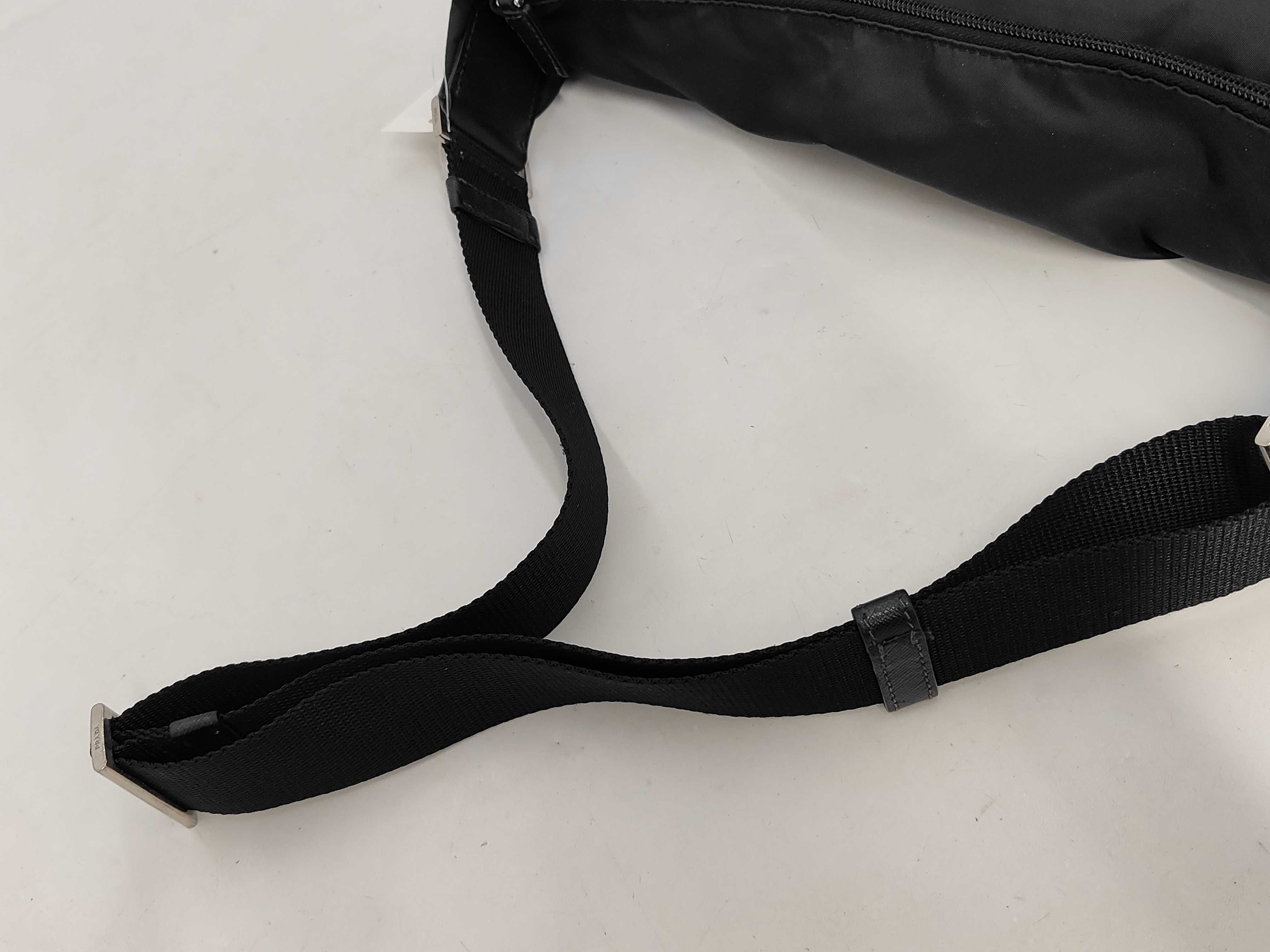 Nylon Messenger Bag Shoulder Bag — view 3