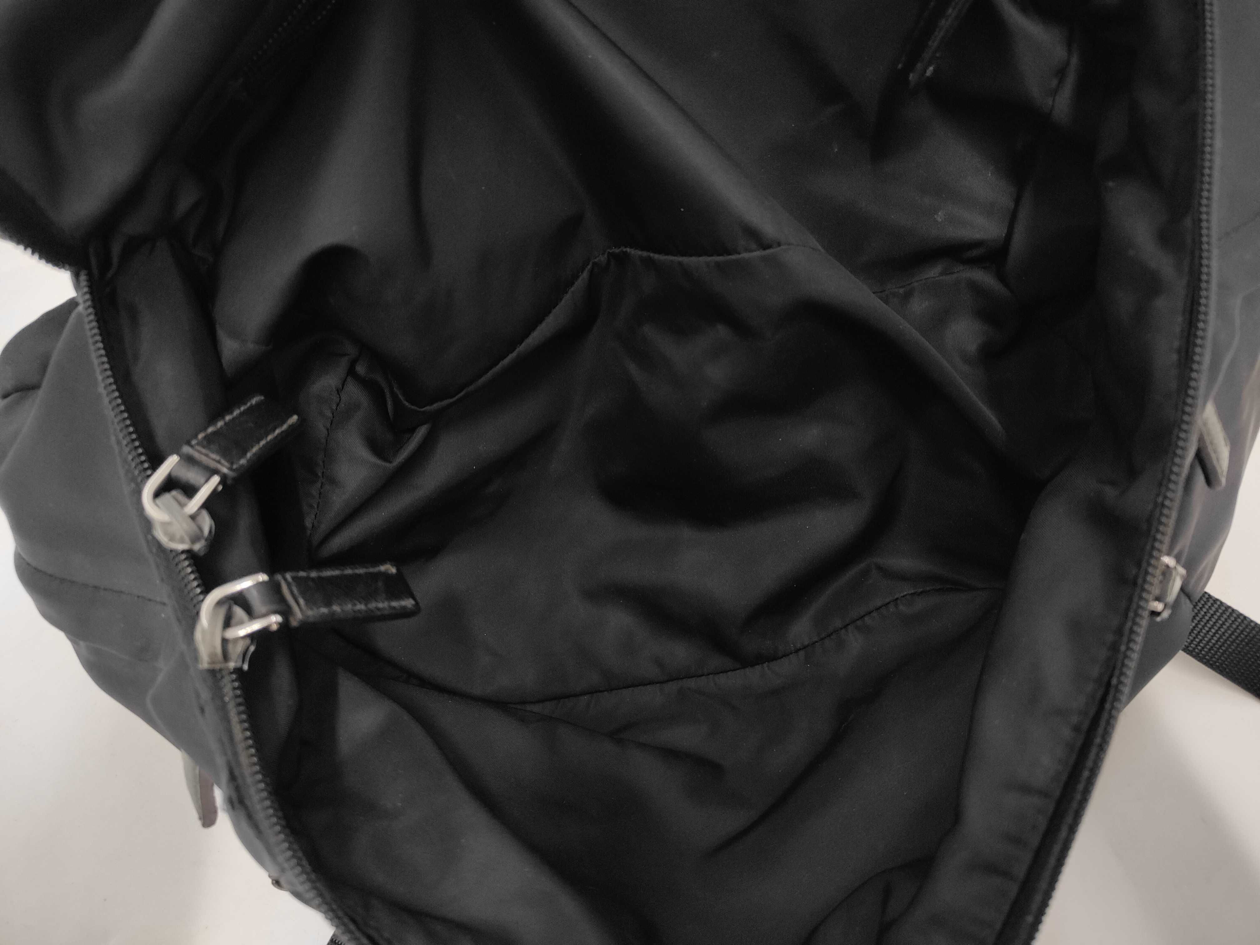Nylon Messenger Bag Shoulder Bag — view 8