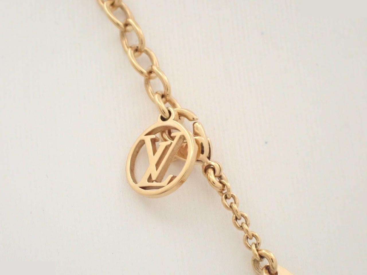 Essential V Necklace, Gold, Chain approx. 47cm — view 2