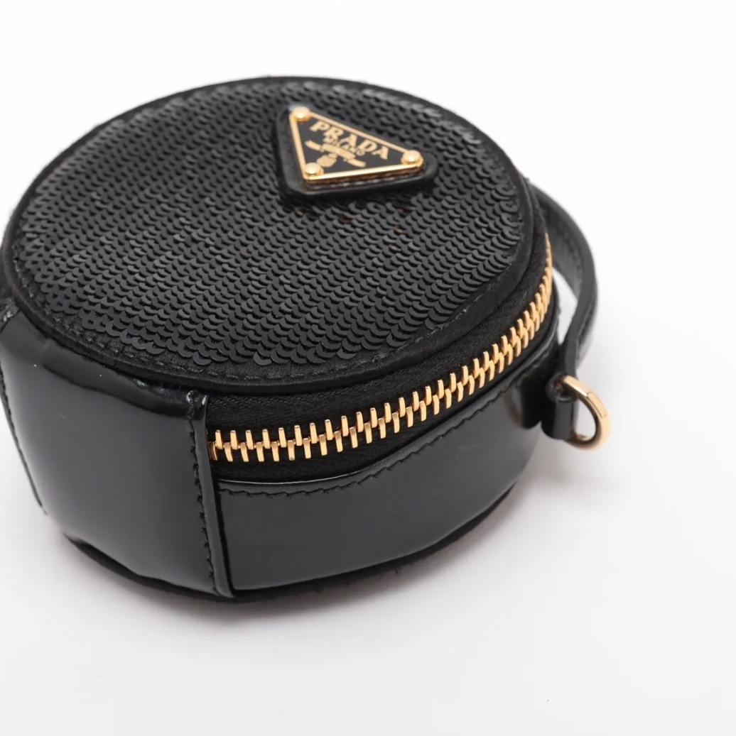 Unused, with original box. Sequin and leather chain shoulder bag, black. — view 3