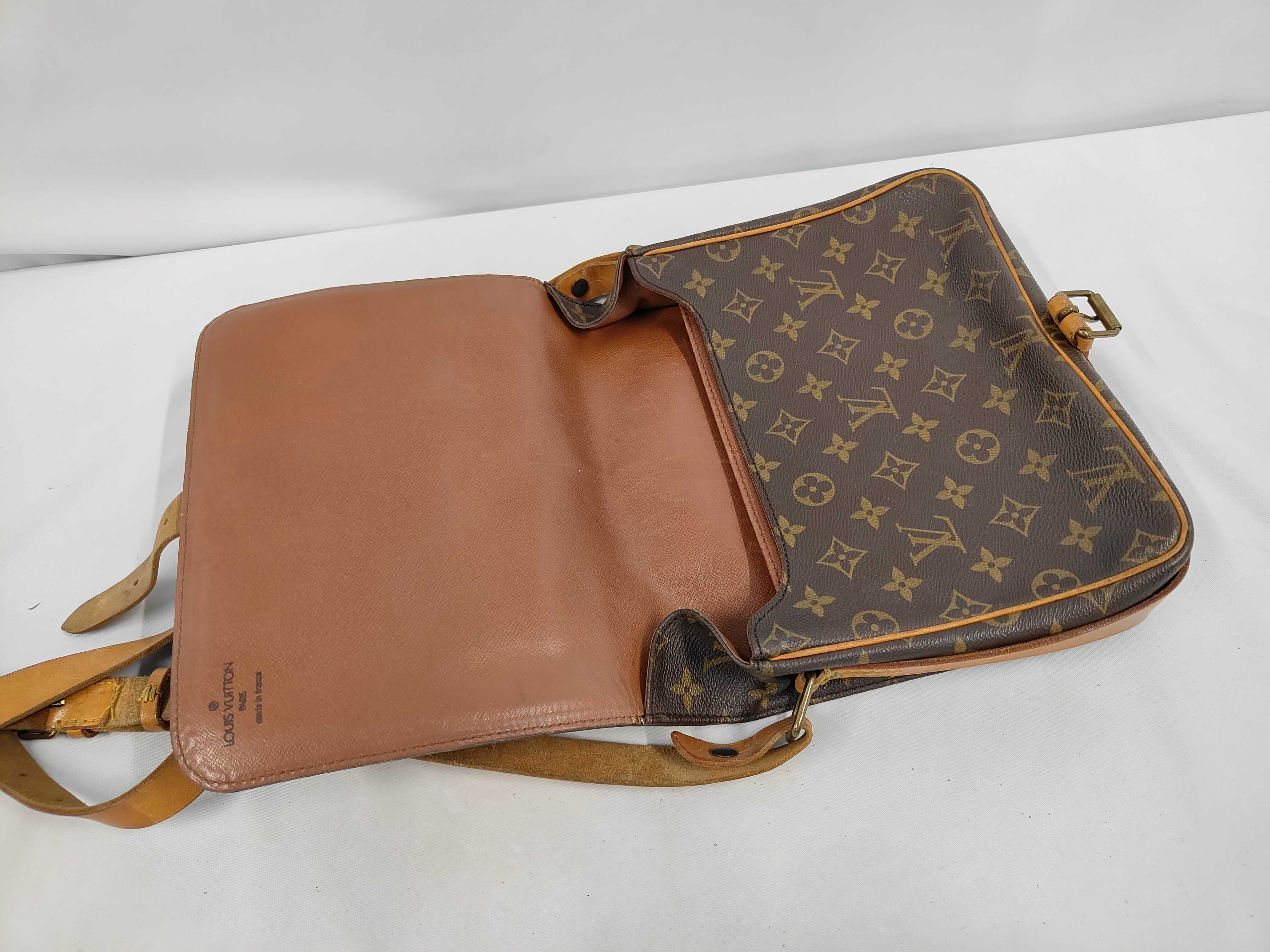 M51242 Monogram Saint Cloud GM Shoulder Bag — view 8