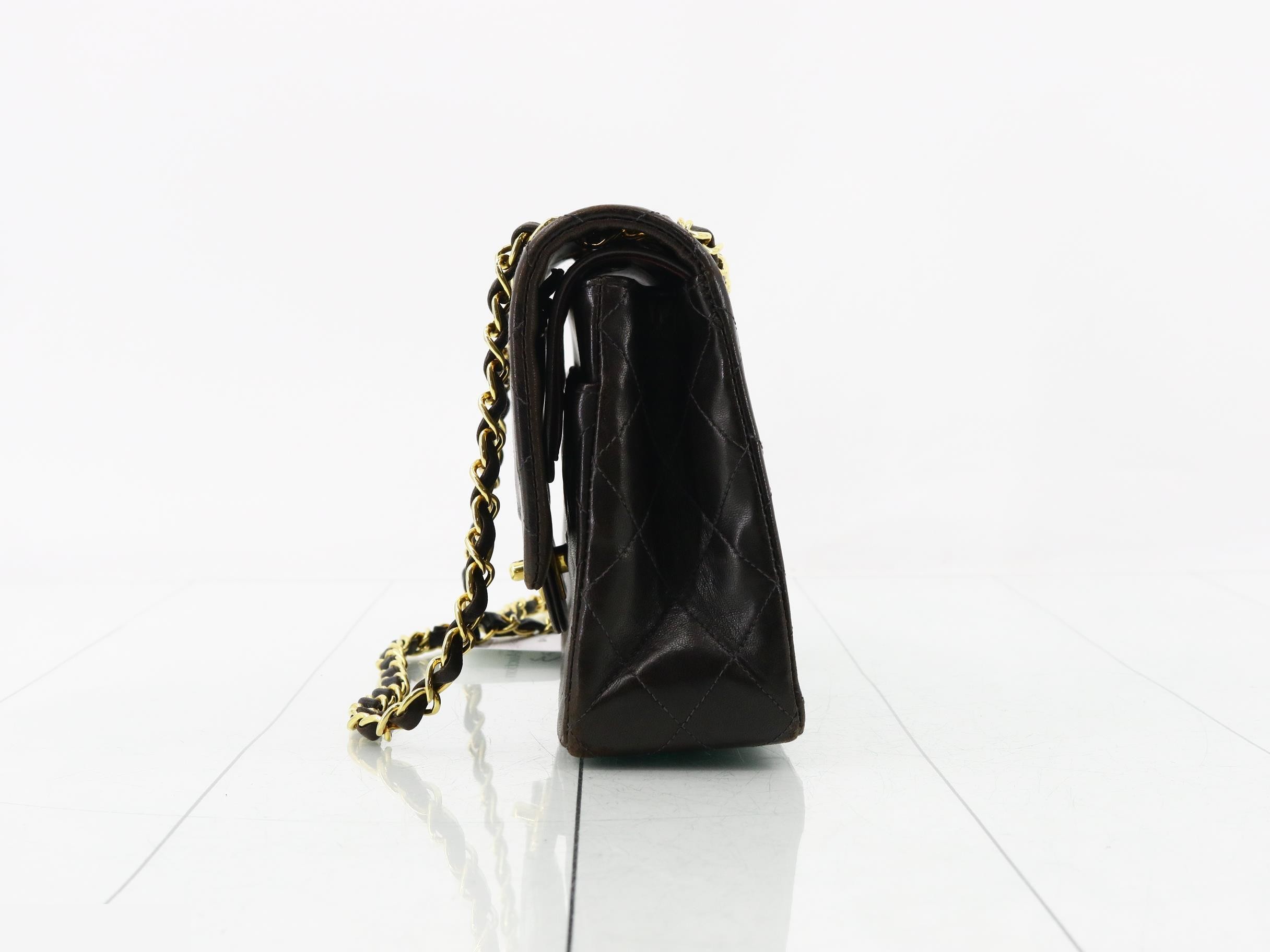 Matelassé 25 Leather Double Flap Double Chain Shoulder Bag — view 3