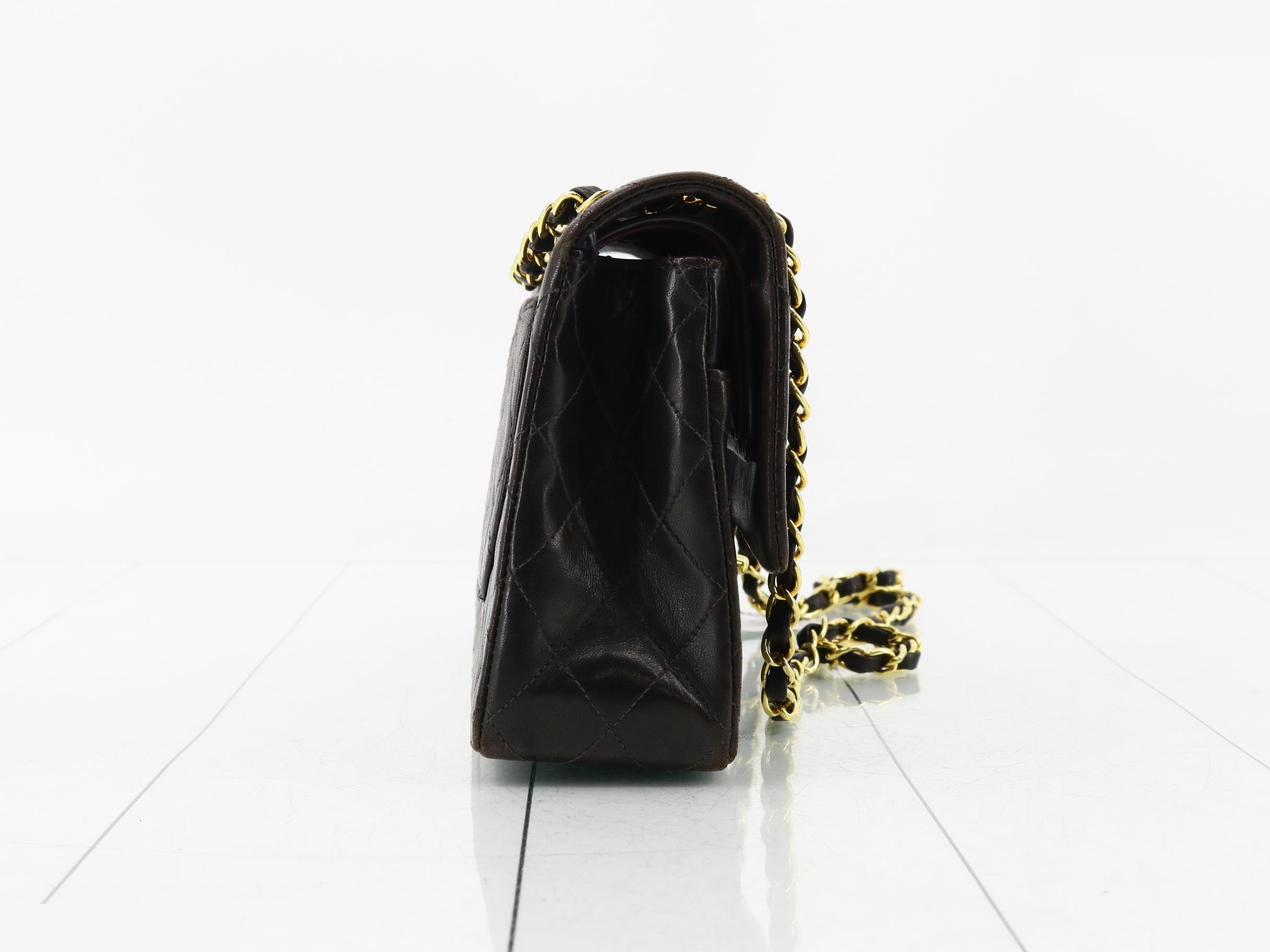 Matelassé 25 Leather Double Flap Double Chain Shoulder Bag — view 4