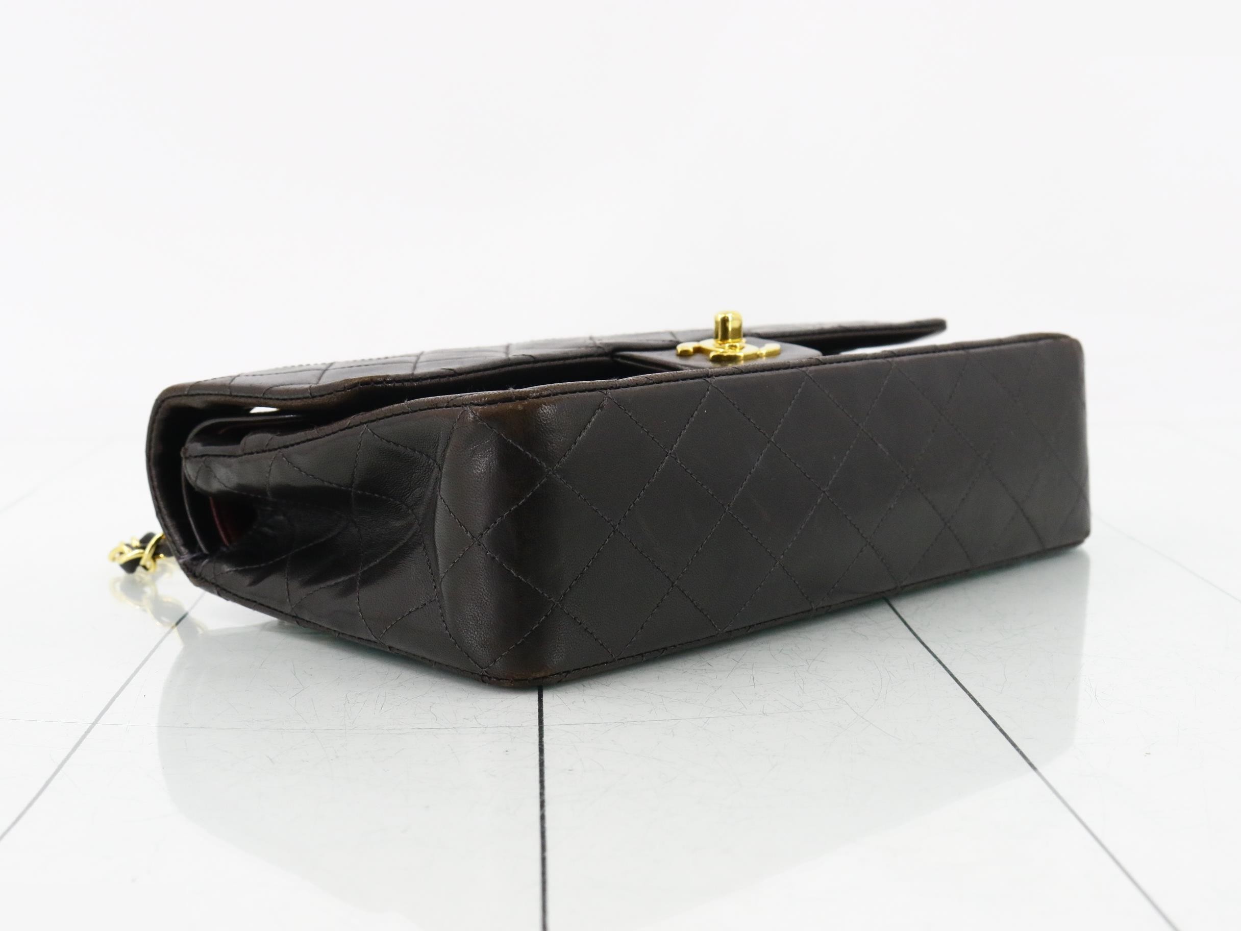 Matelassé 25 Leather Double Flap Double Chain Shoulder Bag — view 5
