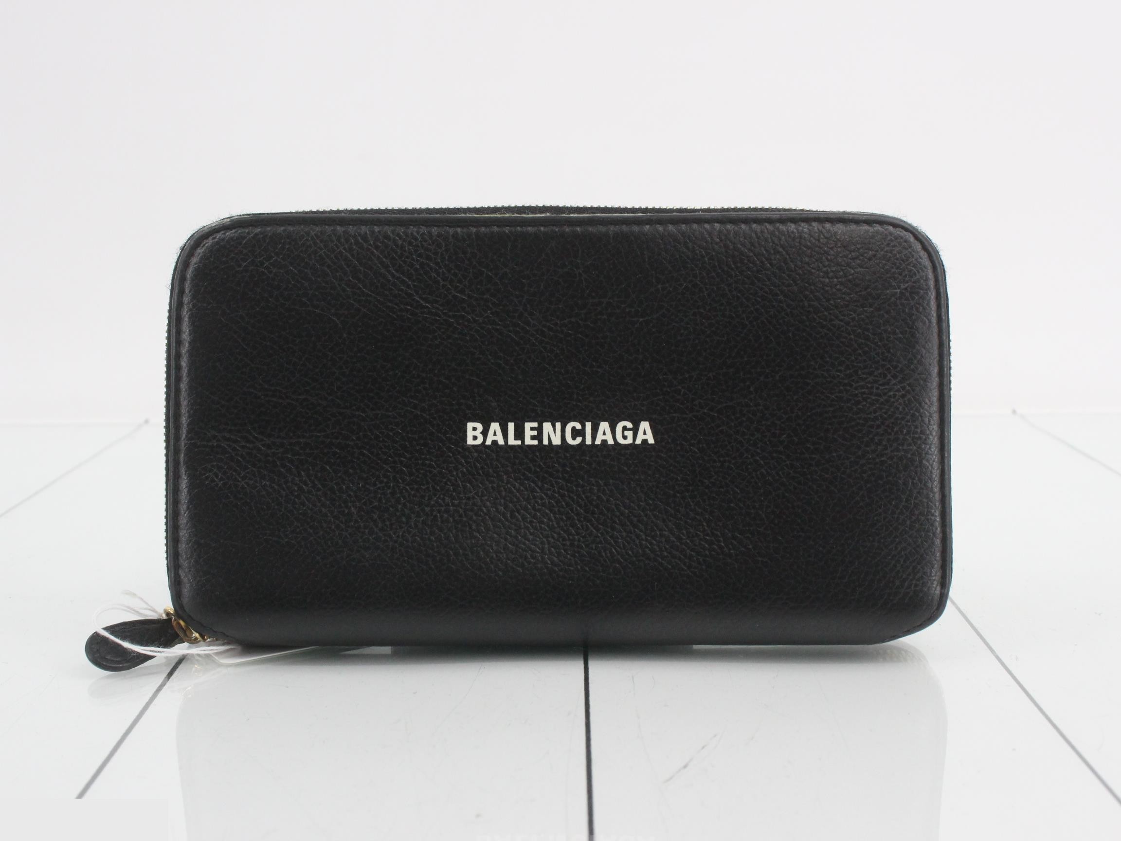long wallet