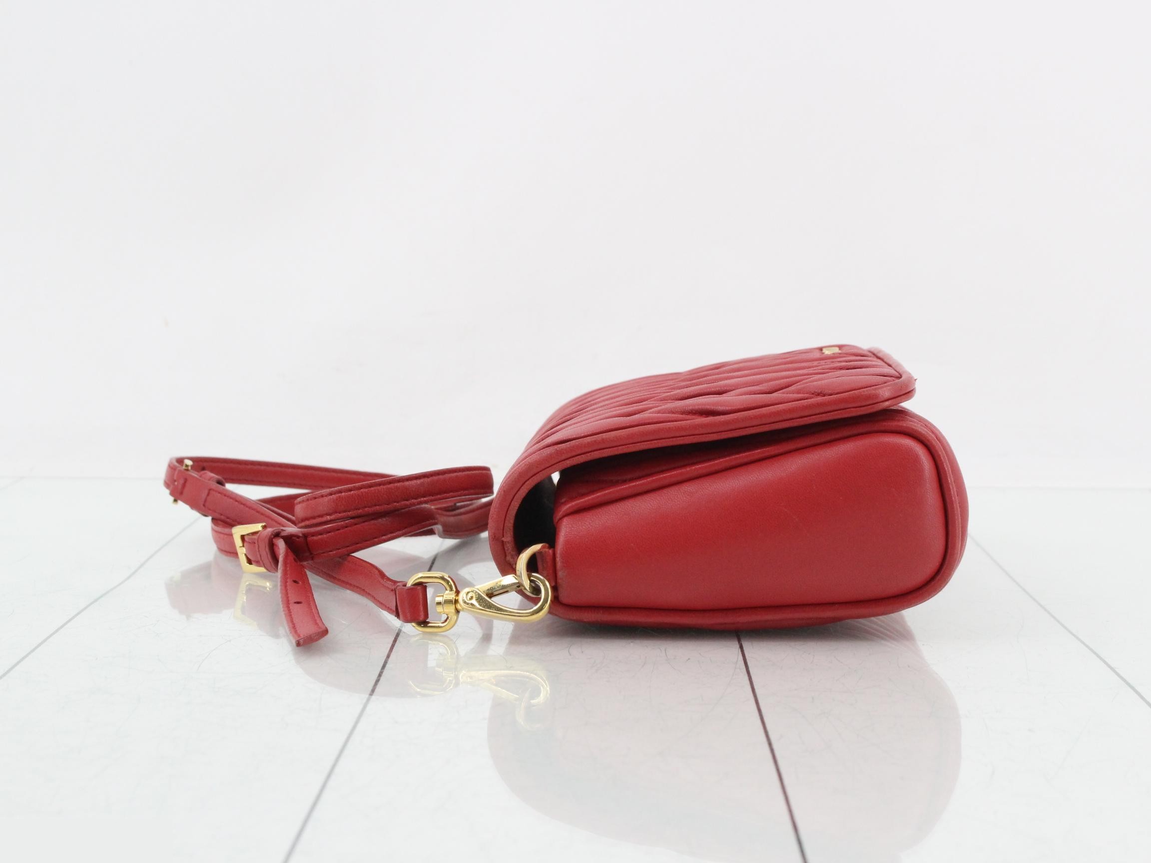Matelassé (Bag) - Shoulder Bag - Leather - Red — view 4