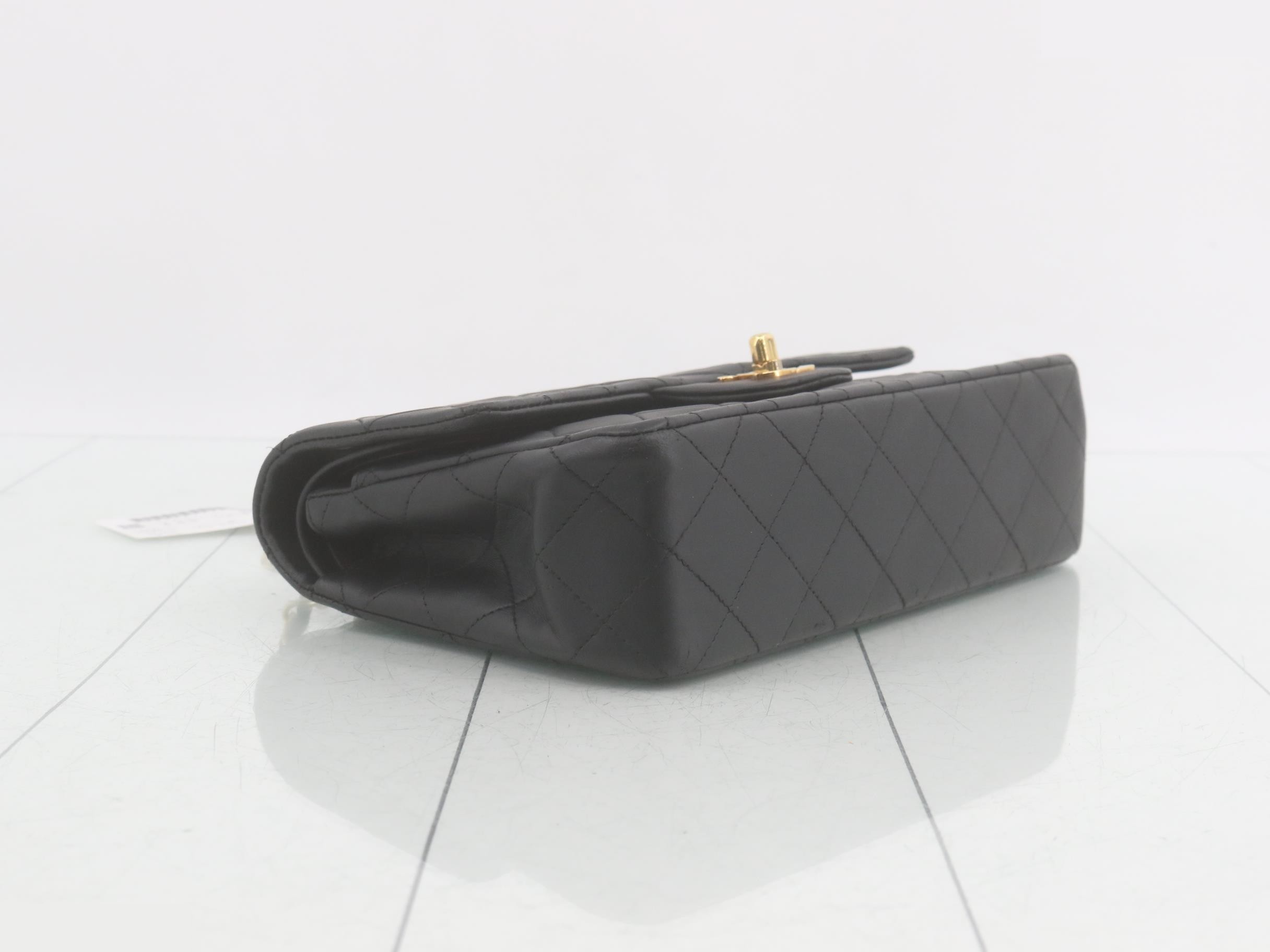 Matelassé Double Flap — view 5