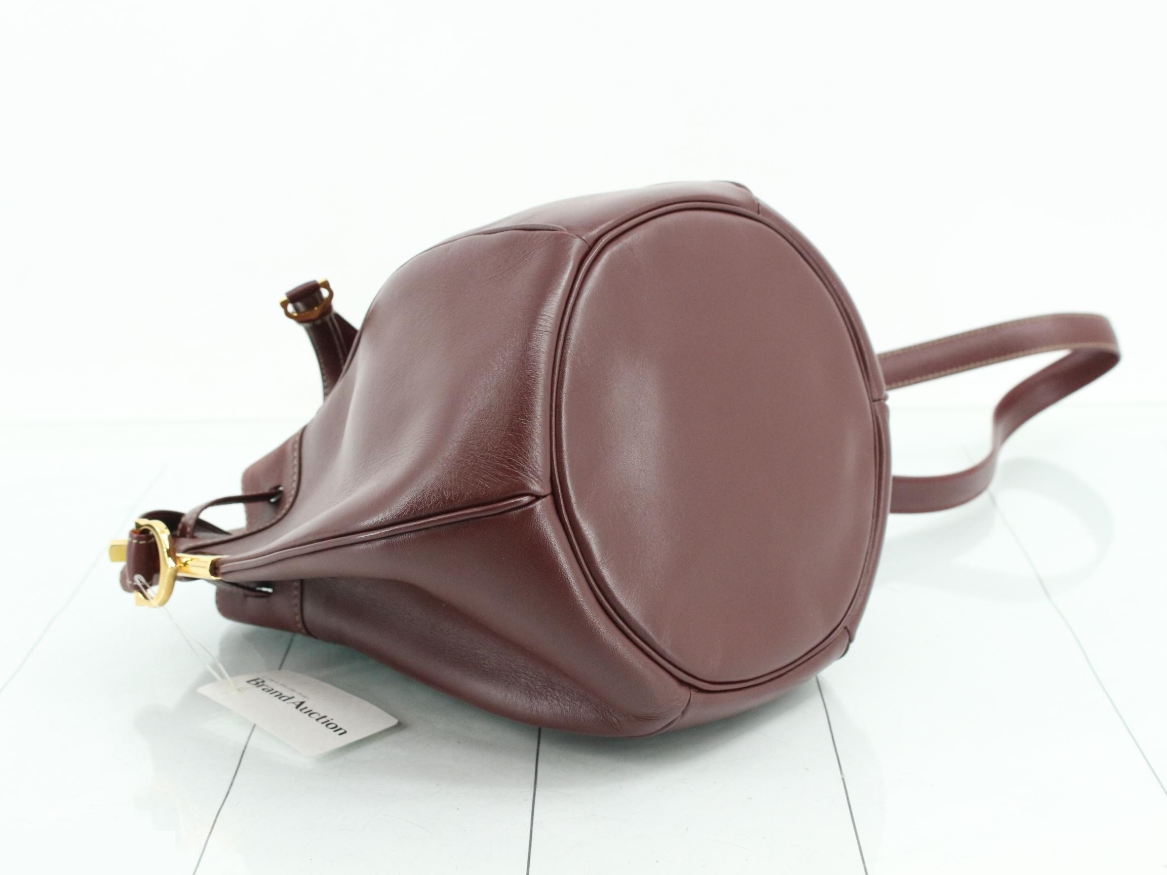 Must Line (Bag) - Shoulder Bag, Drawstring Type, Leather — view 5