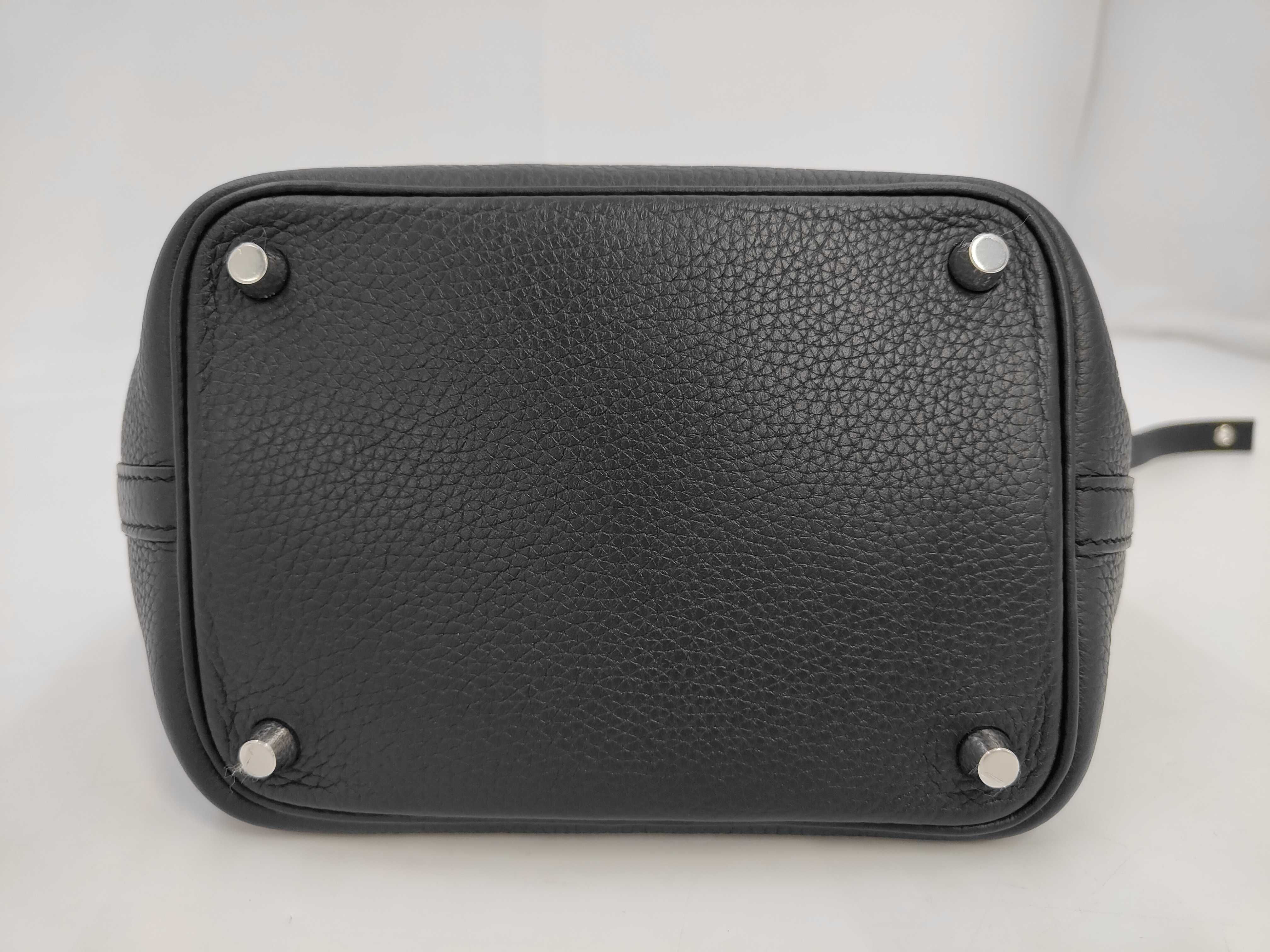 Picotin Lock PM handbag, black, silver hardware, Y stamp. — view 7