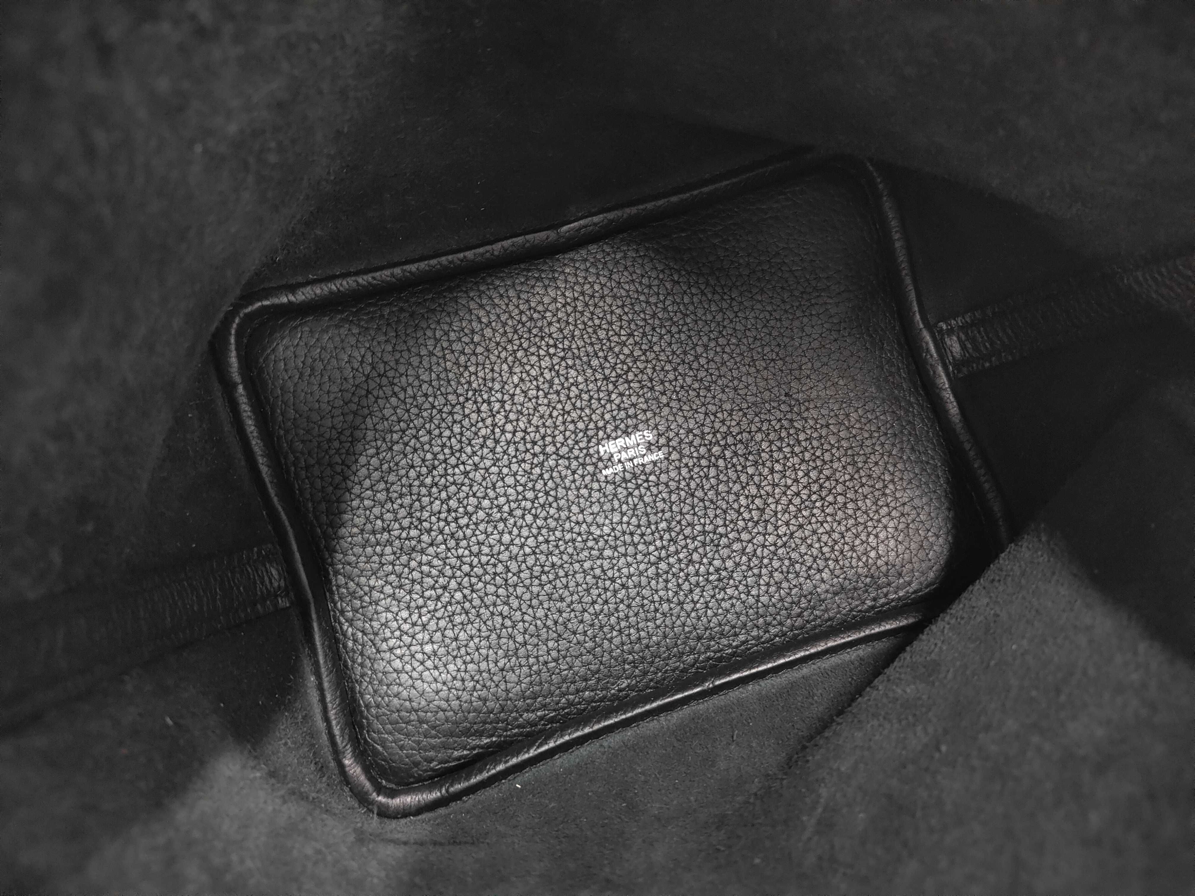 Picotin Lock PM handbag, black, silver hardware, Y stamp. — view 8