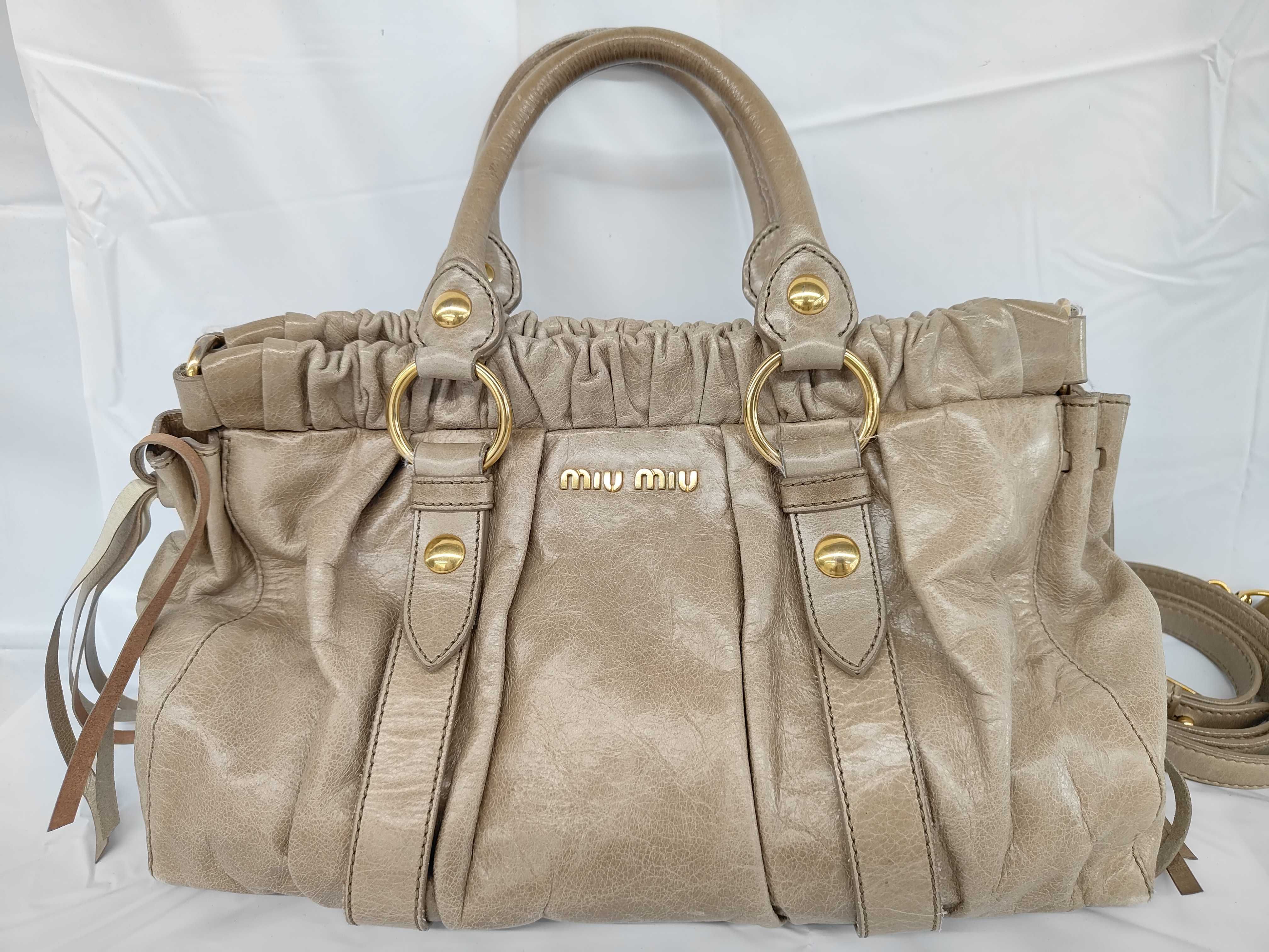 Vitello Luxe 2-Way Handbag with Shoulder Strap