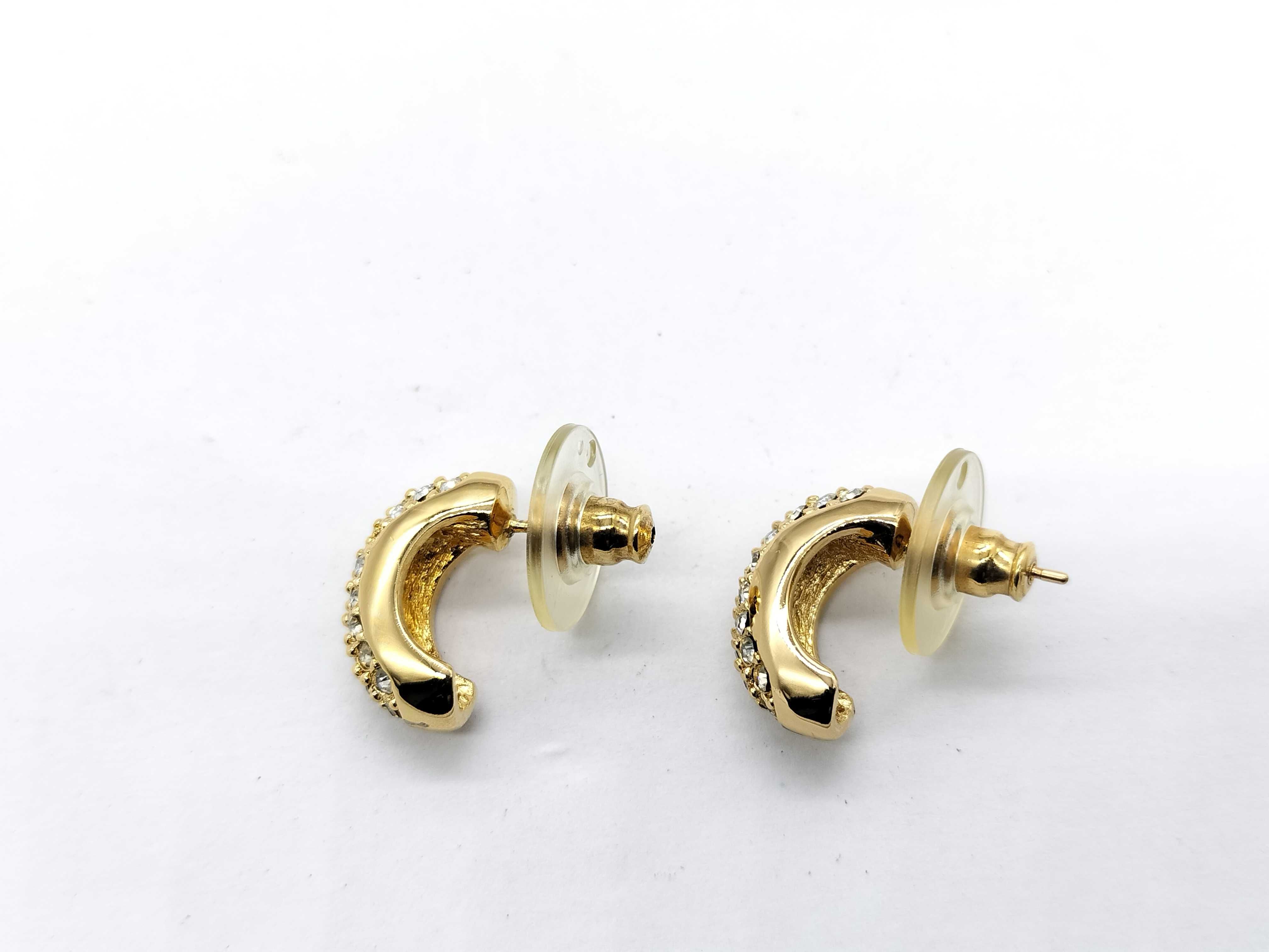 gold earrings — view 2