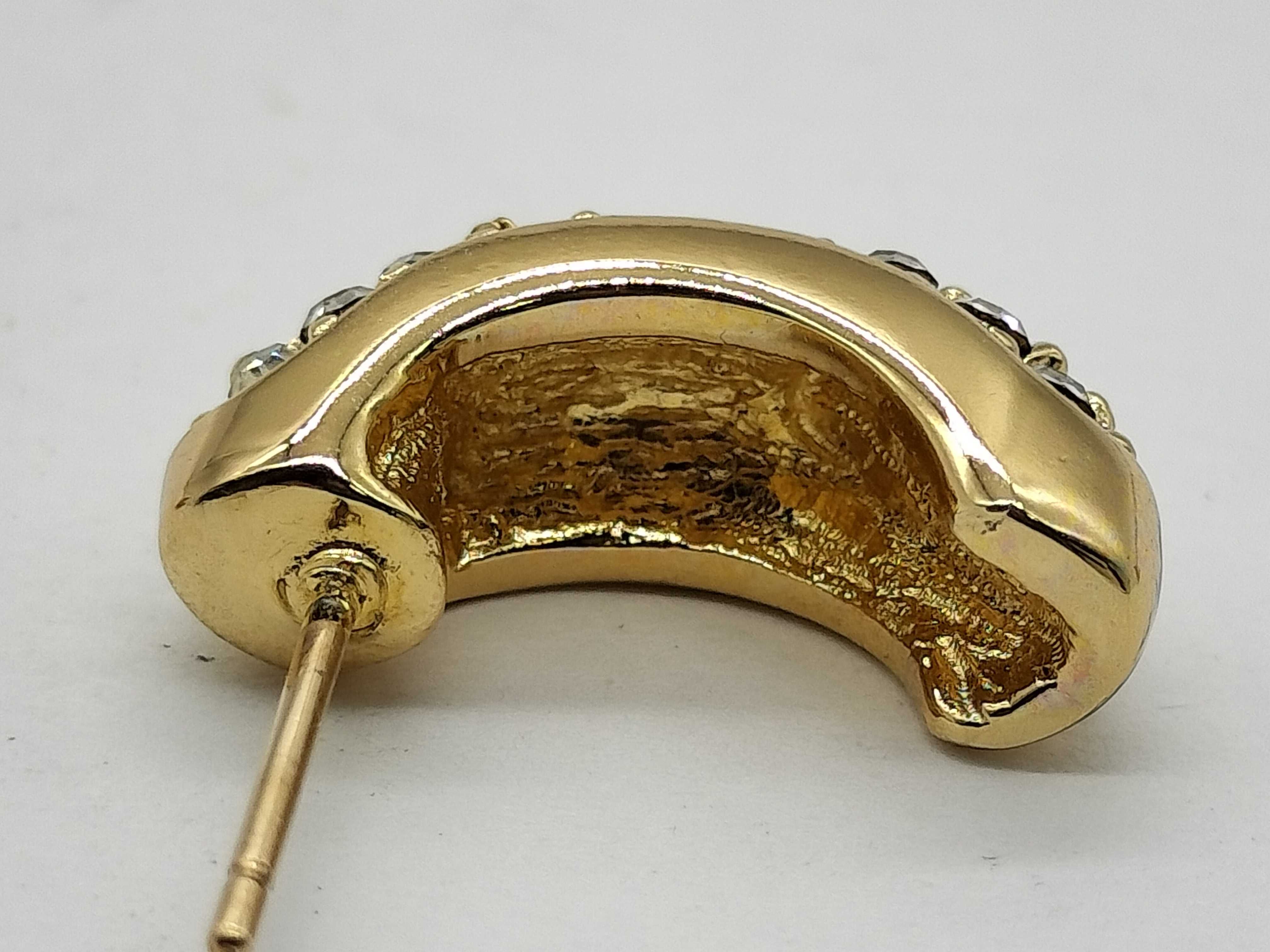 gold earrings — view 5
