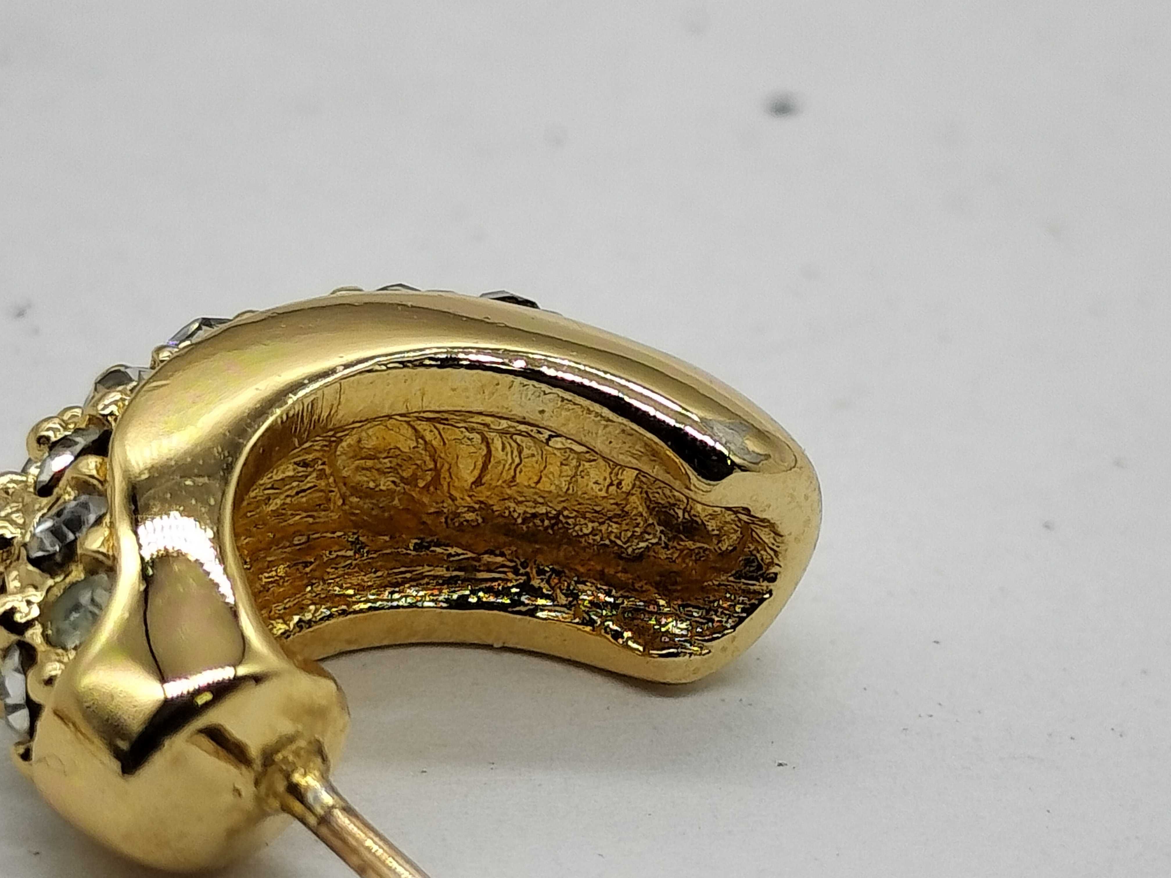 gold earrings — view 8