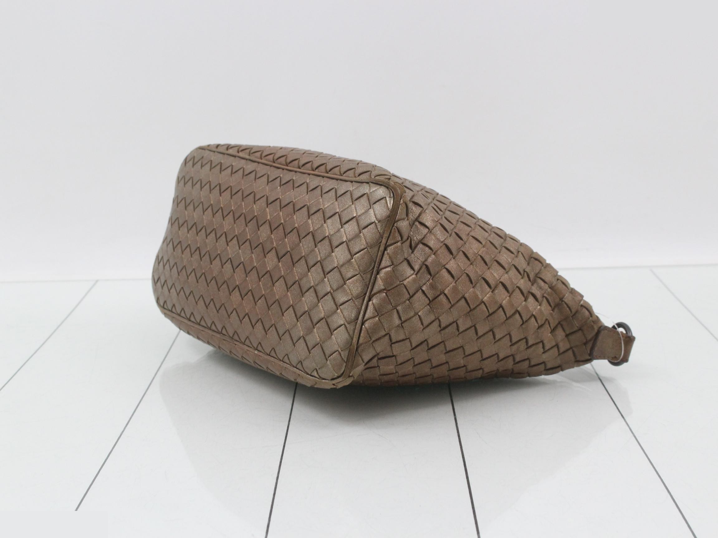 Intrecciato Accessory Pouch Handbag — view 6