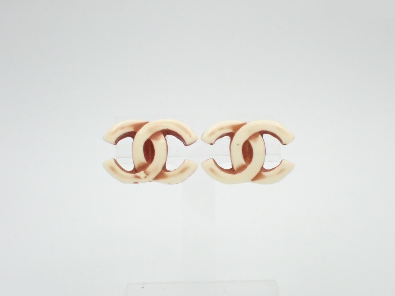Coco Mark Earrings
